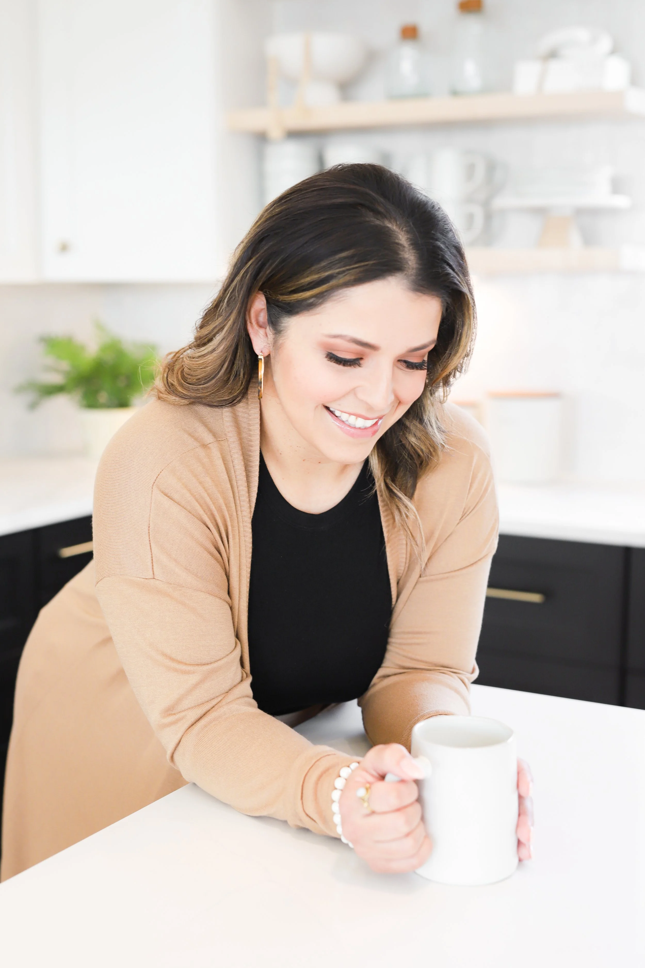 Erica Anaya Branding Session-12.jpg