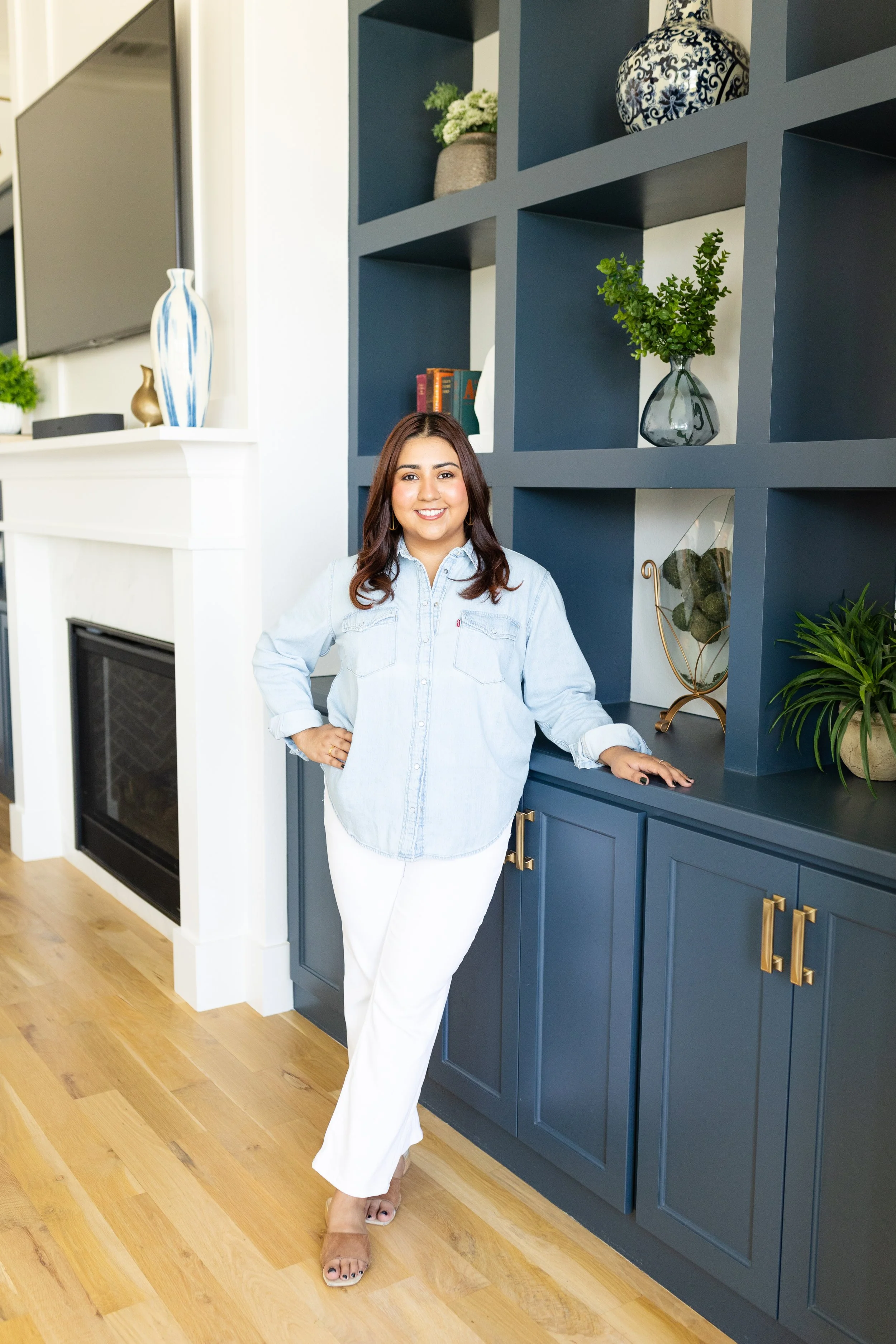 Maribel Saldivar Branding Session-222.jpg