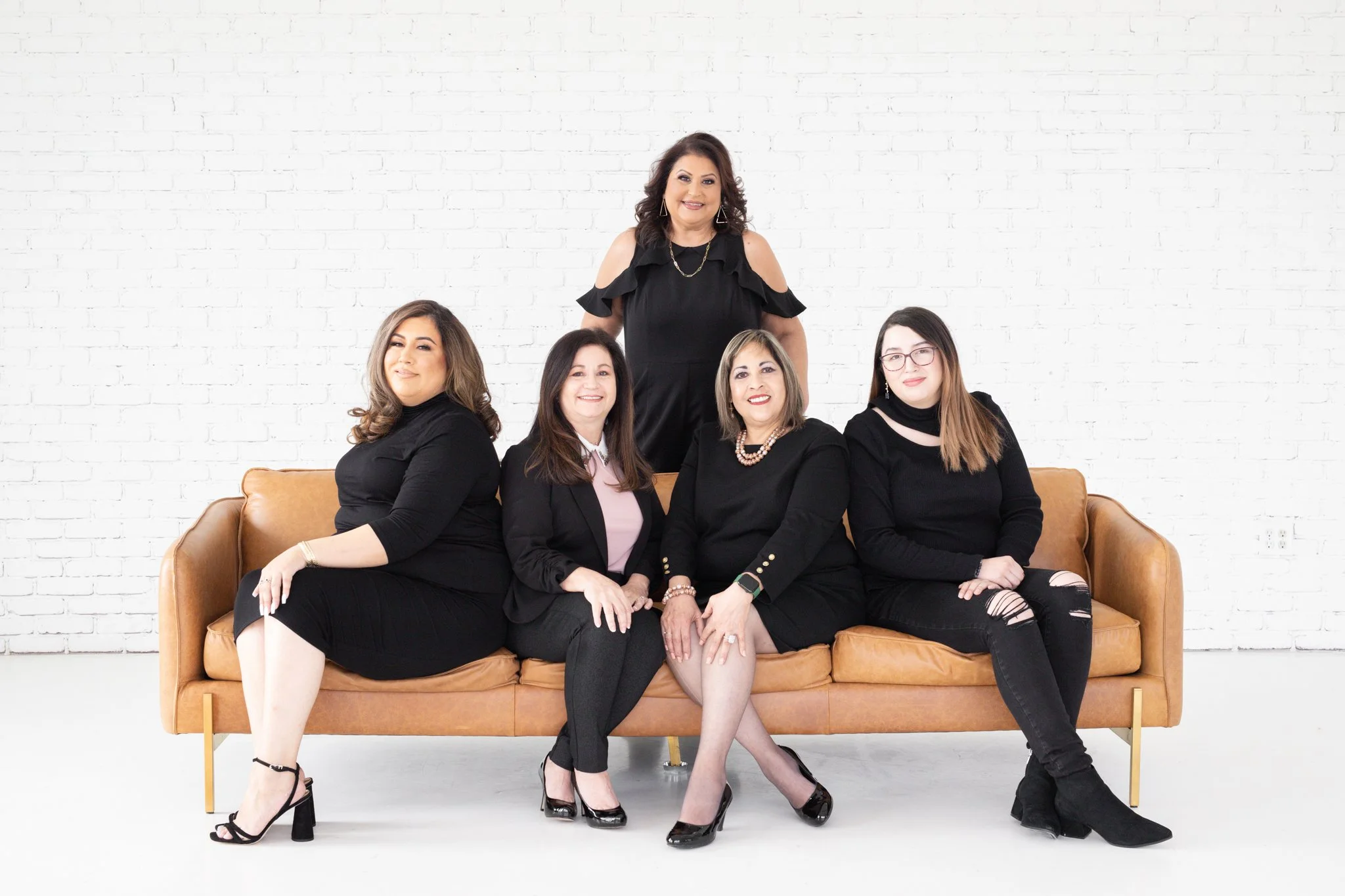 Amelia Valdez Branding Session -76.jpg