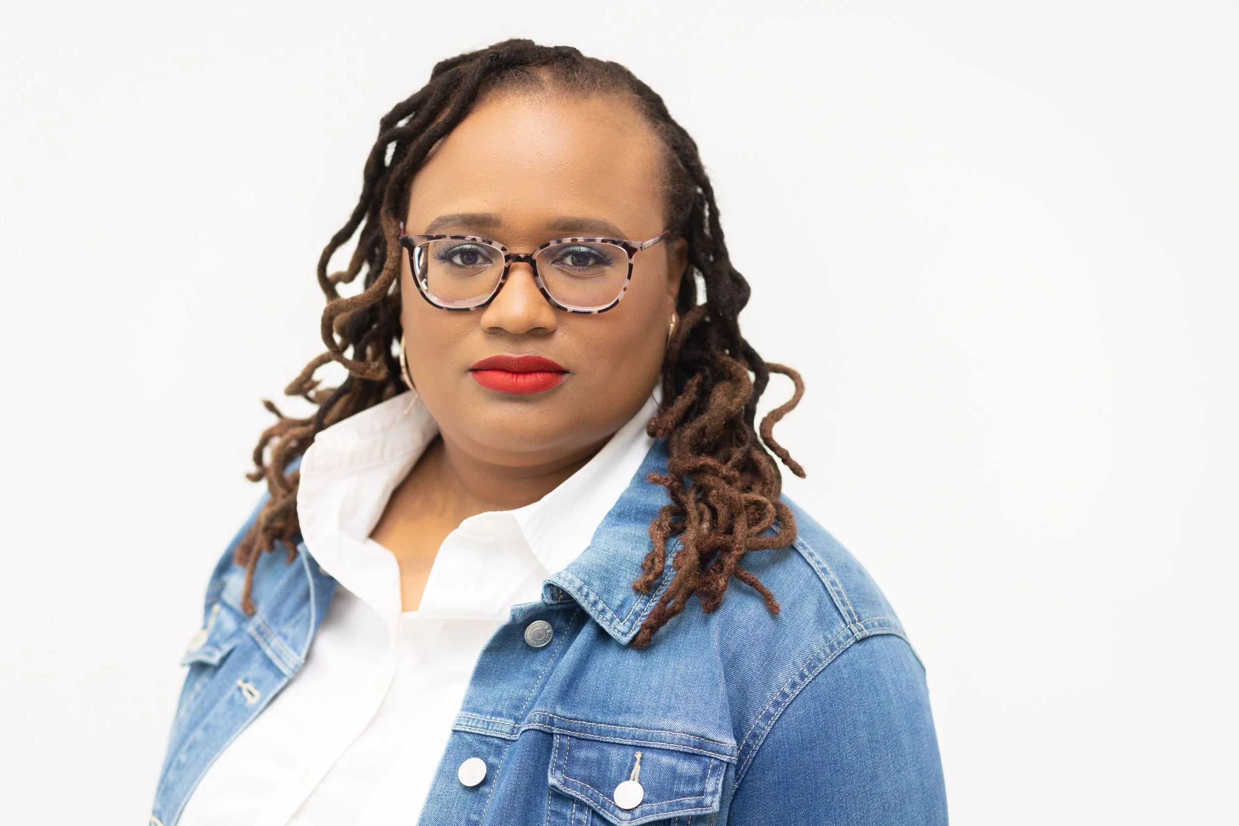 Roberta McKnight-Dupas Headshot Mini Session-2.jpg