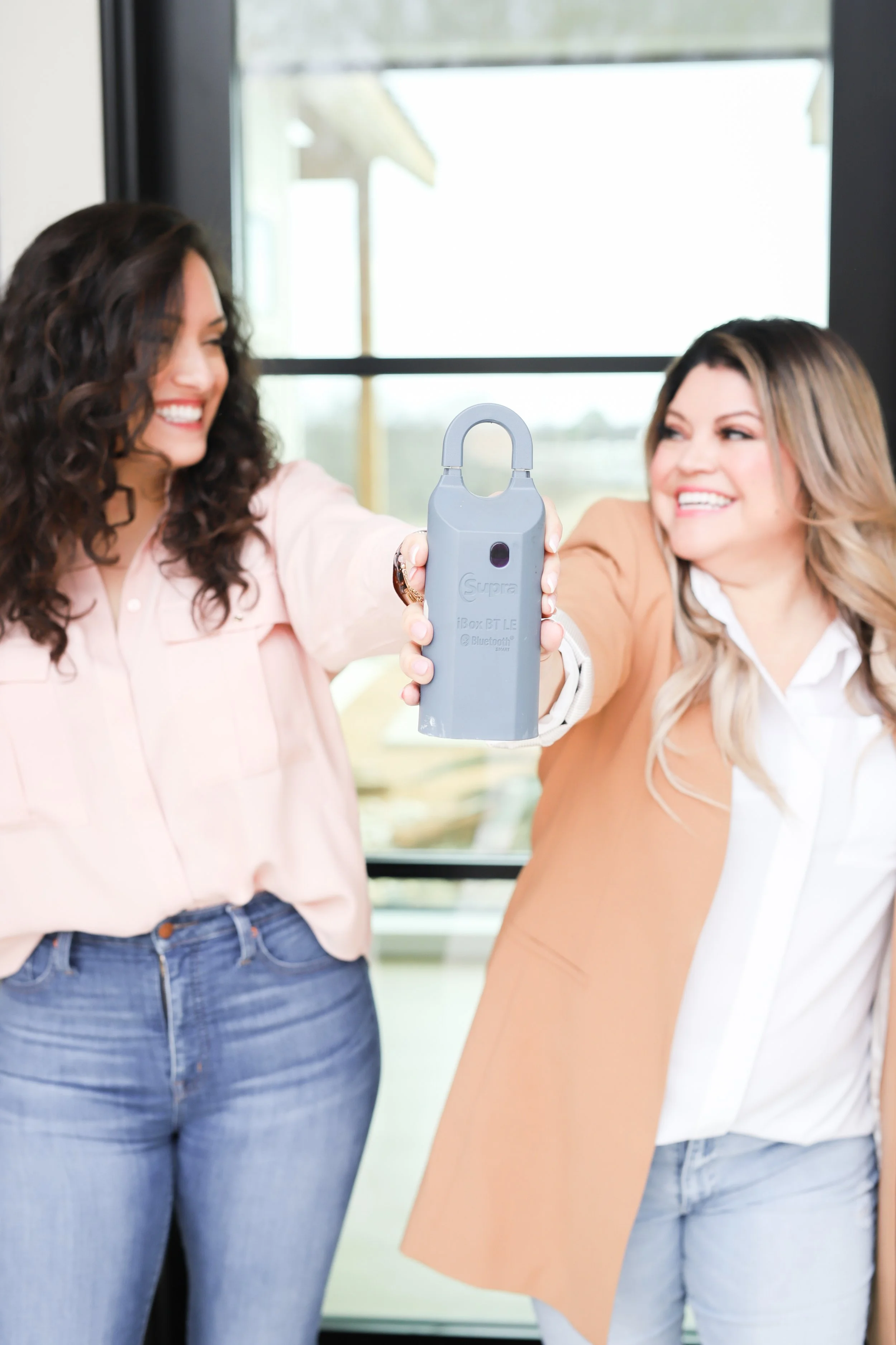 Venesa Acosta Branding Session-99.jpg