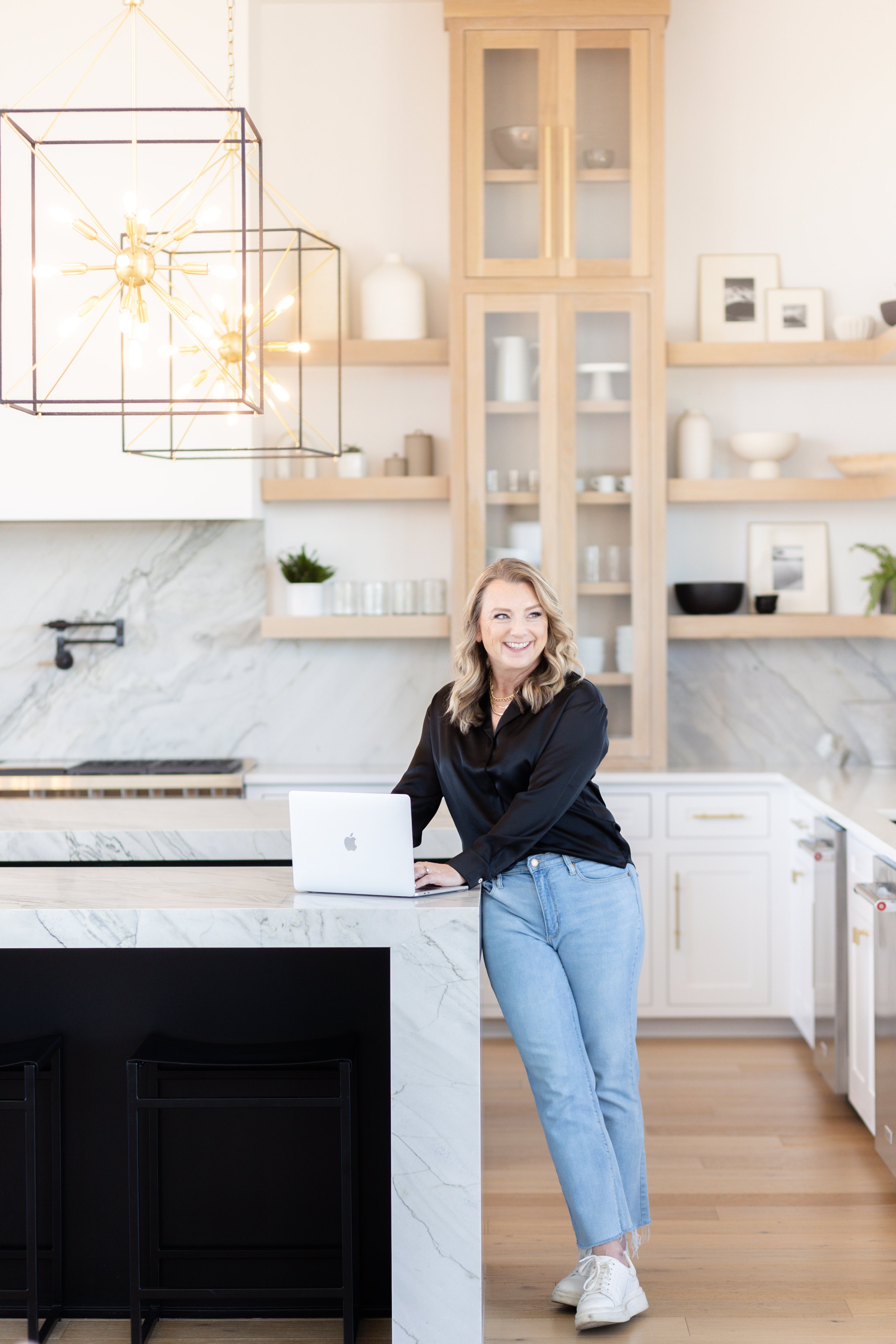 Kim McLelland Branding Session-25.jpg