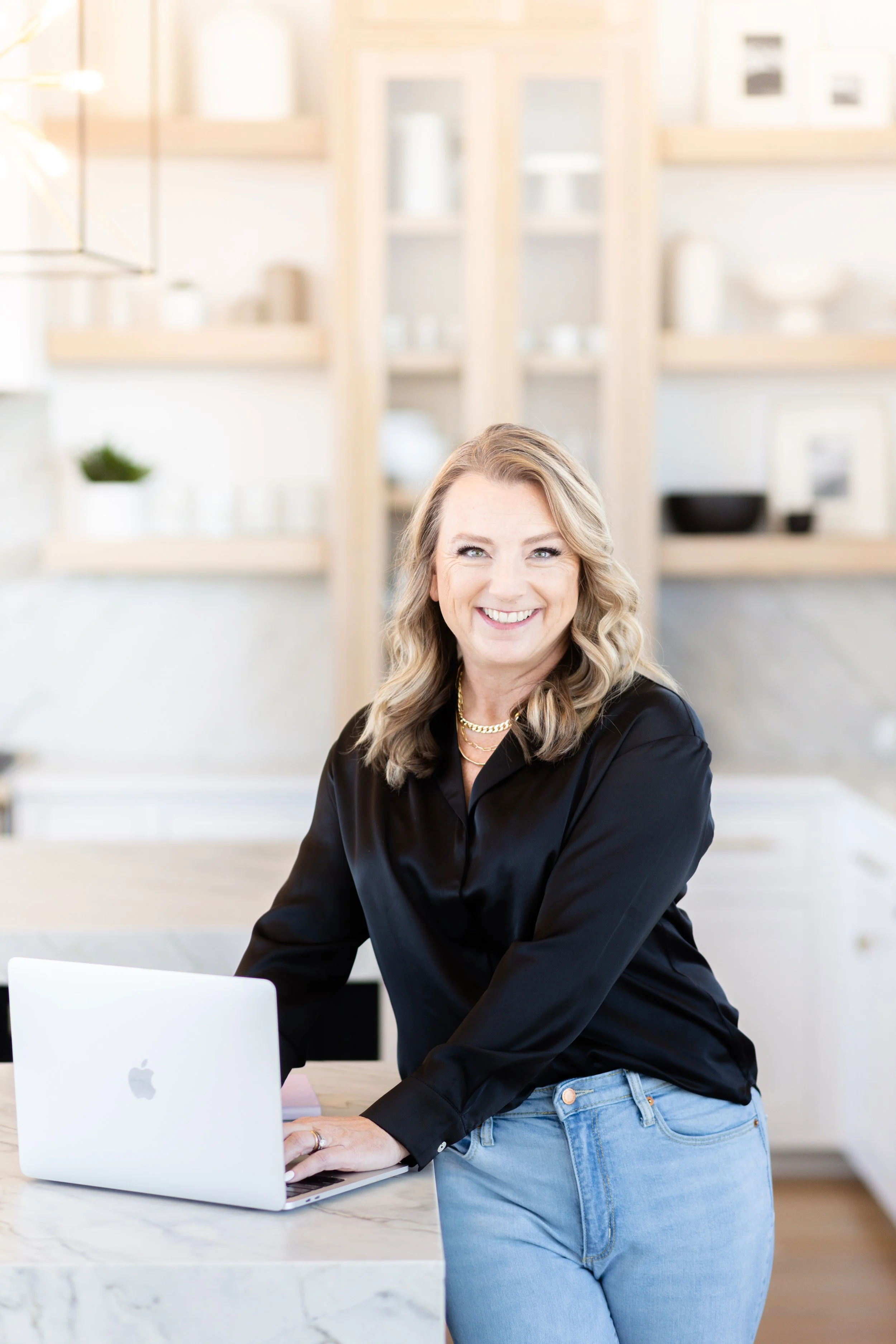 Kim McLelland Branding Session-16.jpg