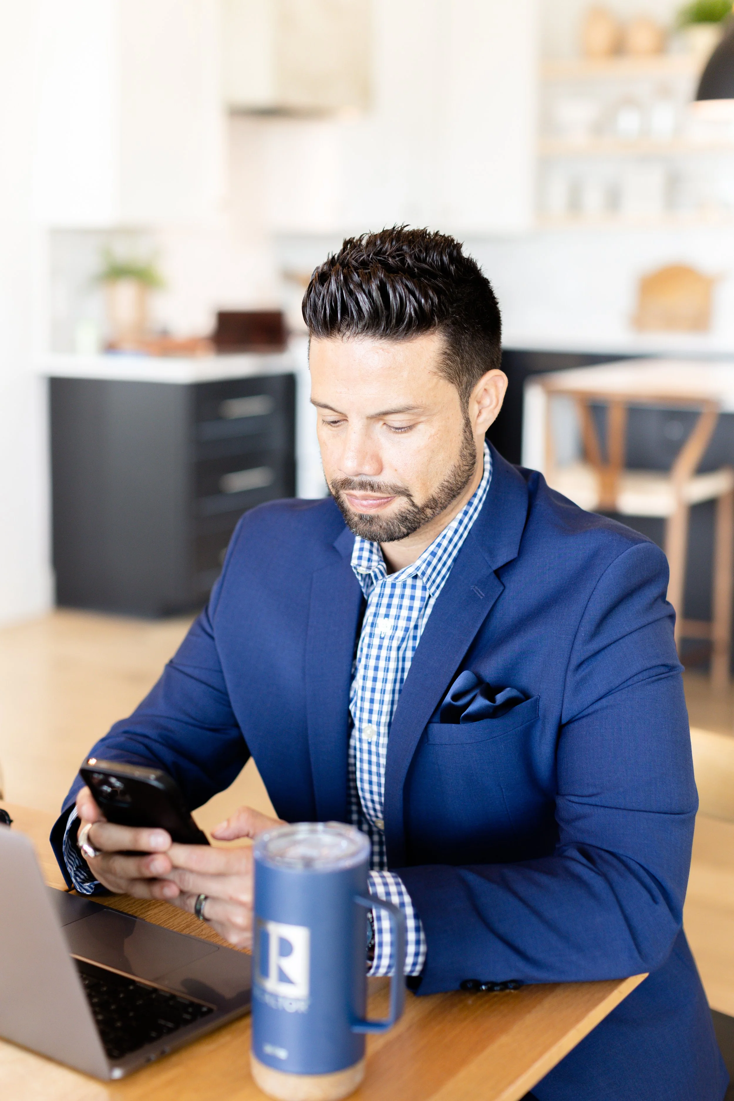 Gustavo Farrach Branding Session-52.jpg