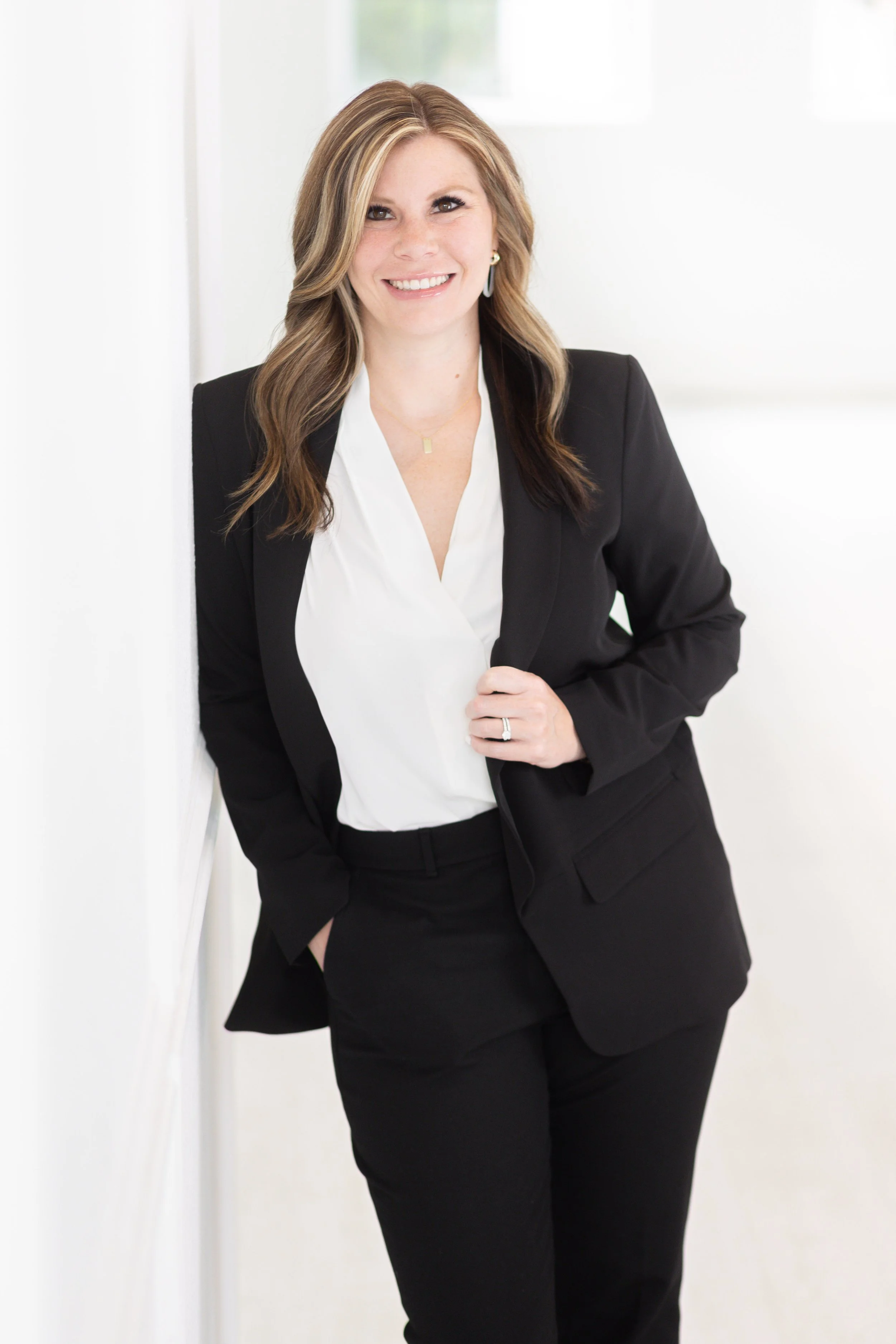 Lisa Valdez Headshot Mini Session-10.jpg