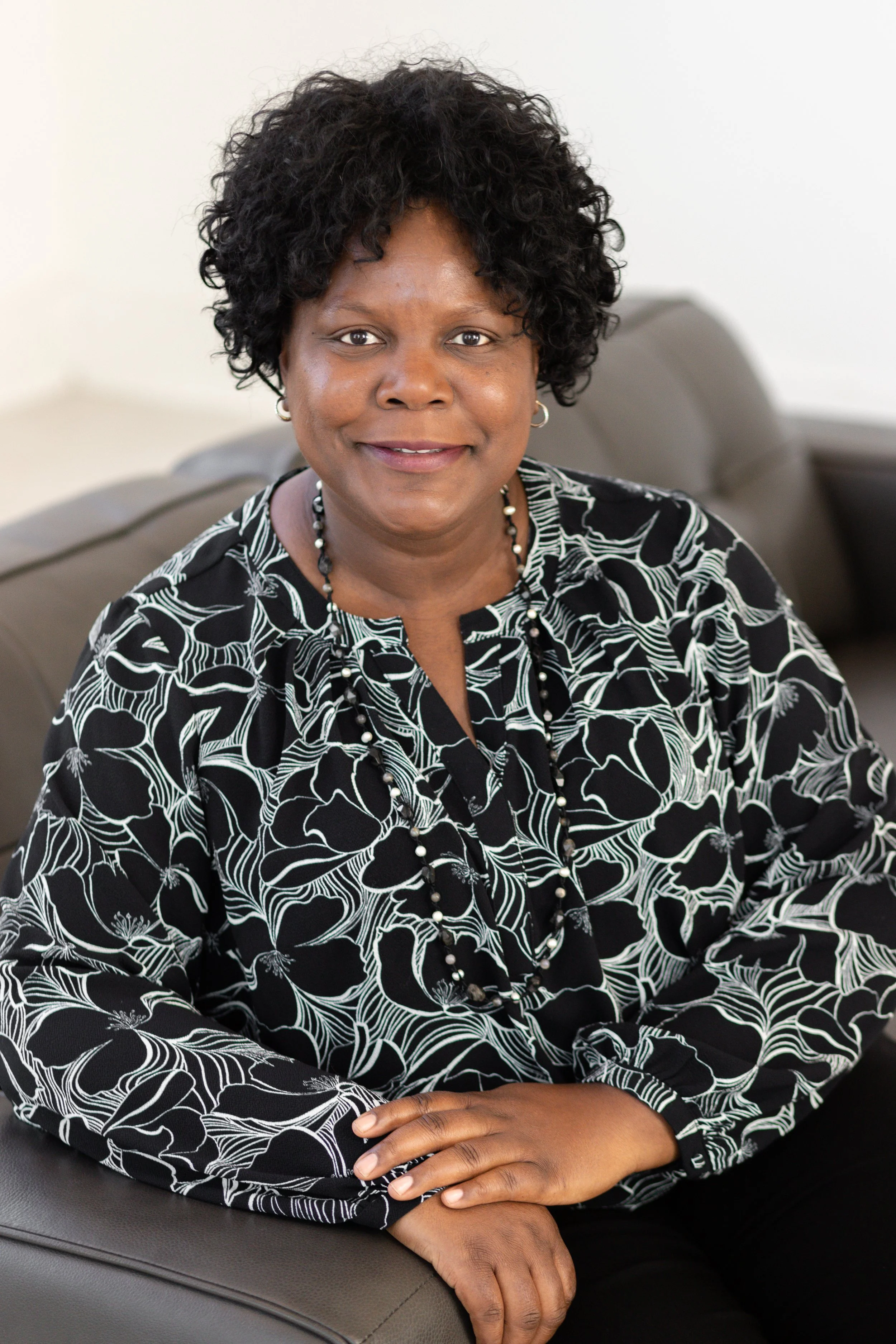 Linda Gallus Headshot Mini Session-14.jpg