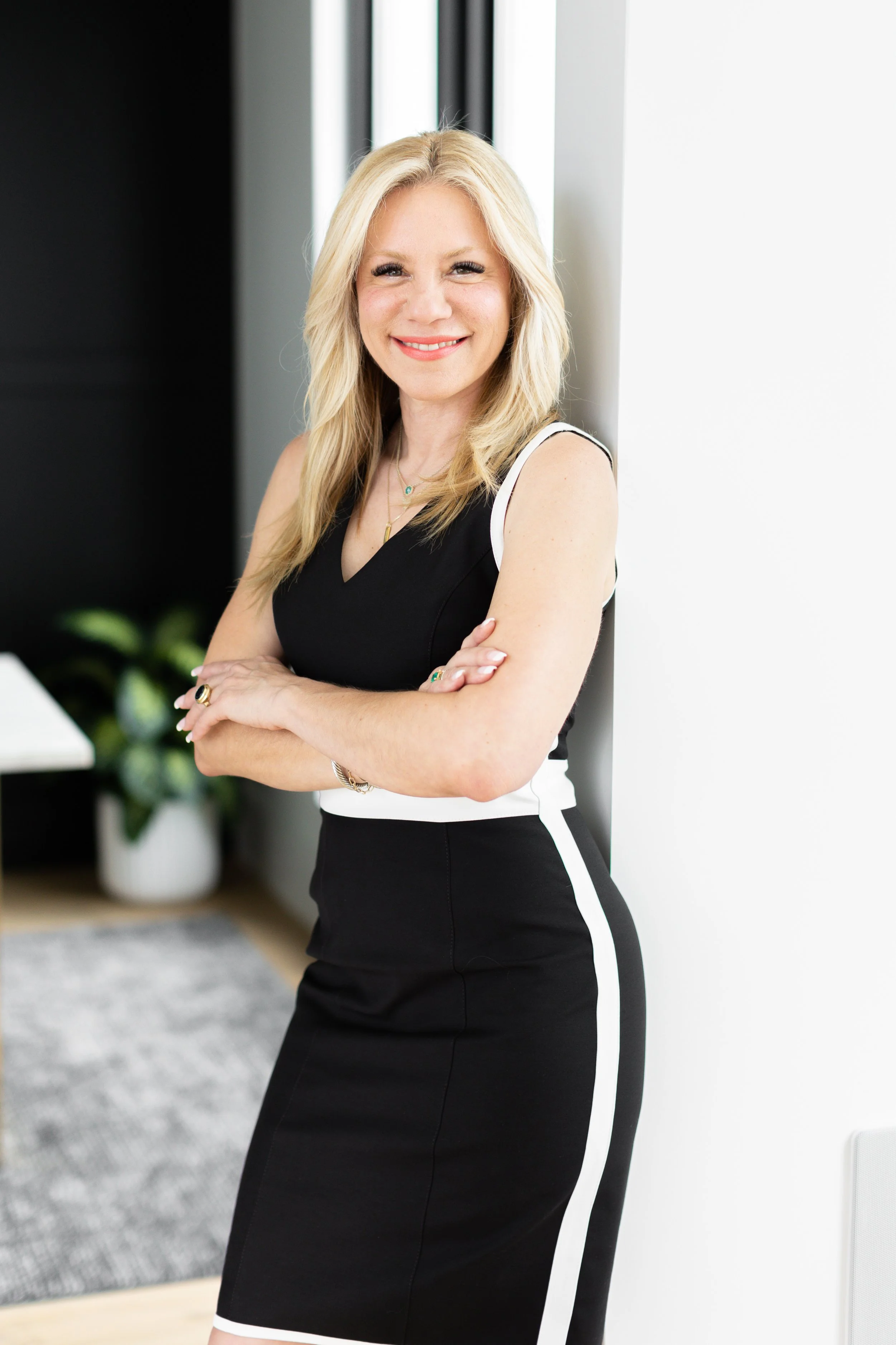 Stephanie Seay Branding Session-68.jpg