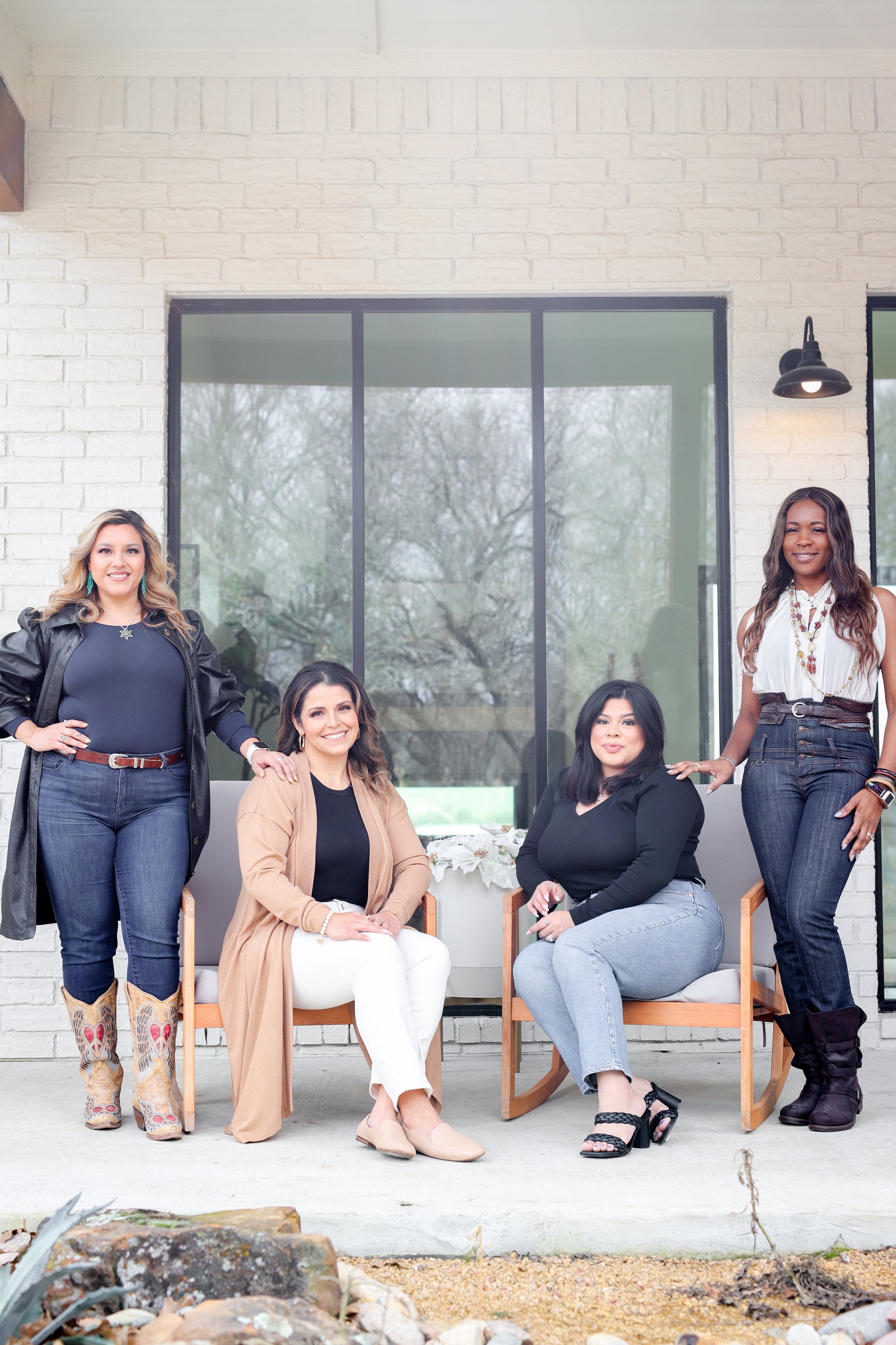 Erica Anaya Branding Session-42.jpg