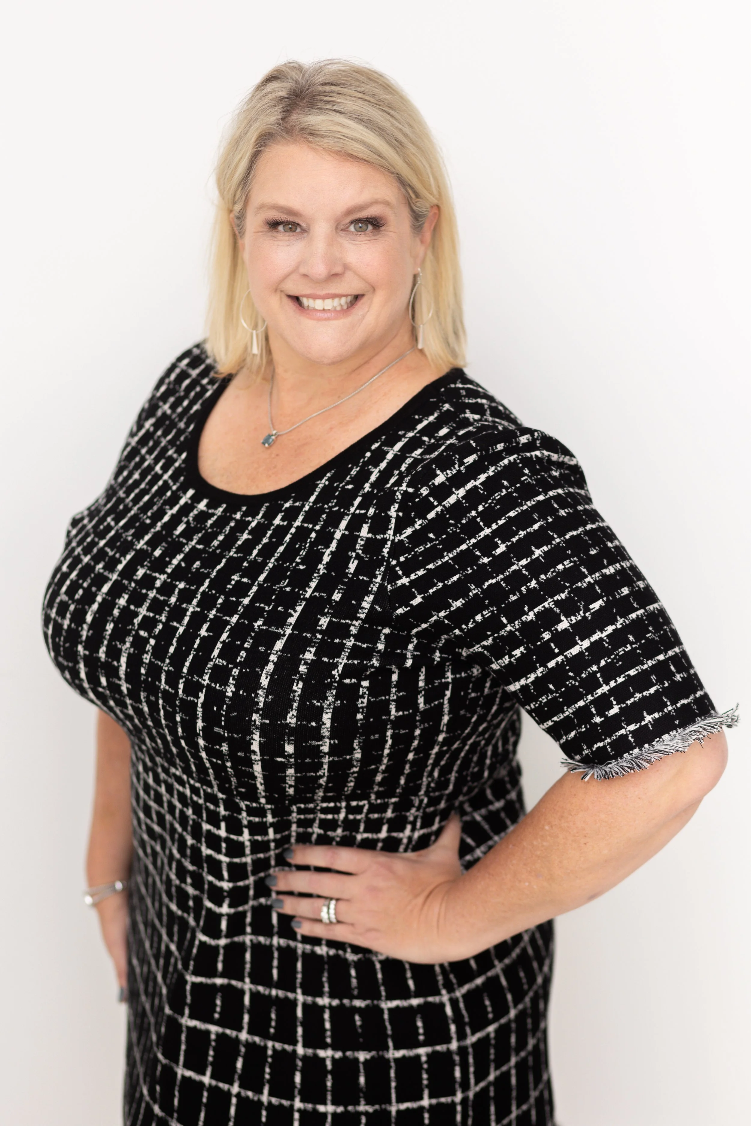 Holly Torri Branding Session-67.jpg