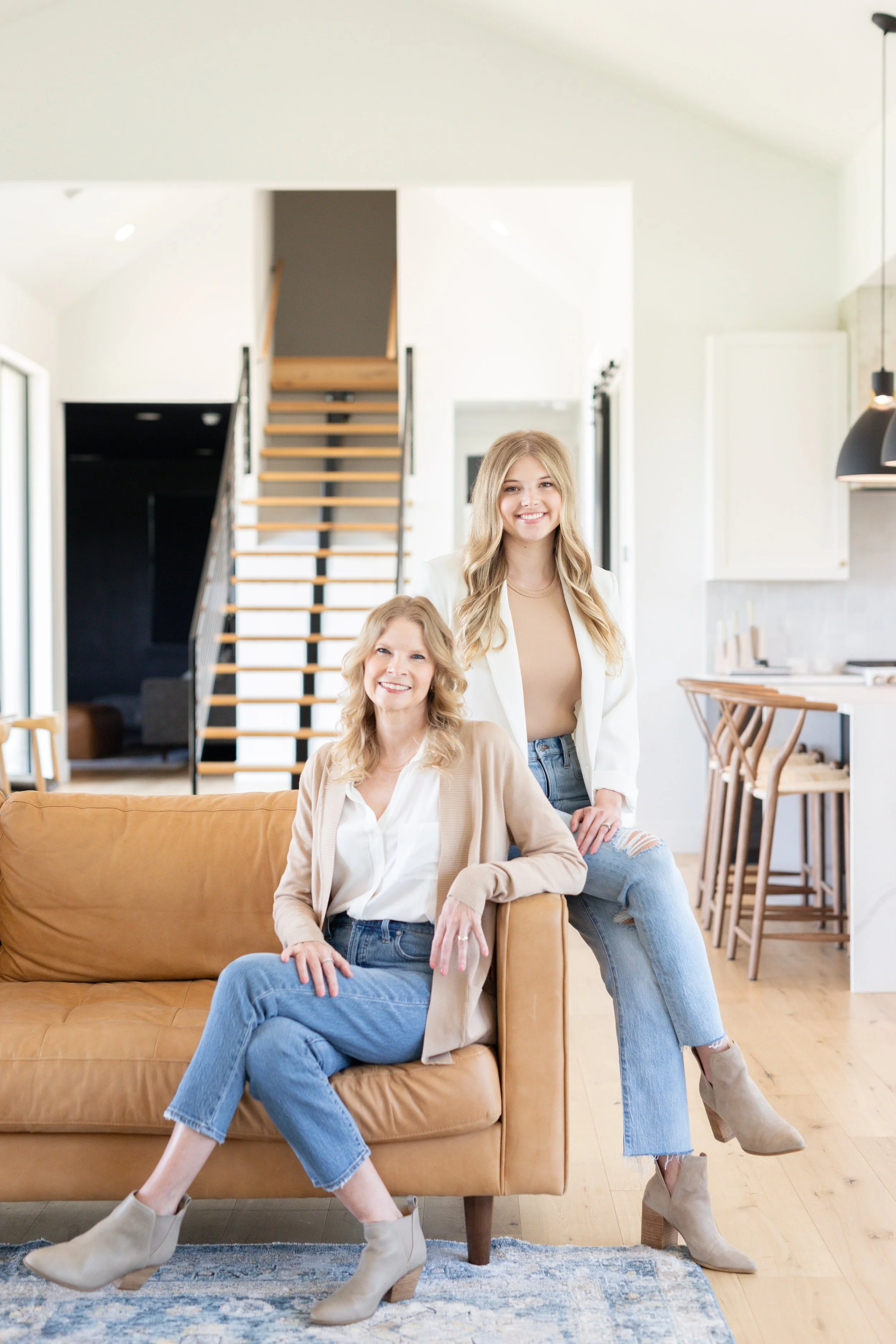 Courtney Forsberg Branding Session-5.jpg