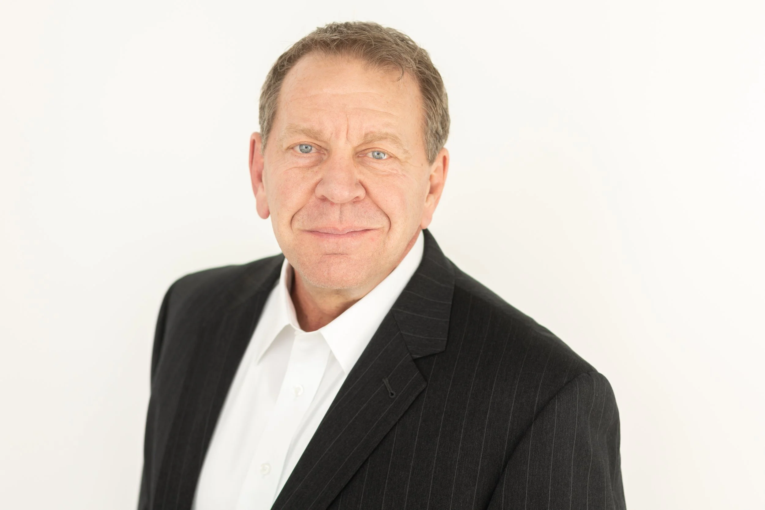 Ronnie Wright Headshot Mini Session-13.jpg