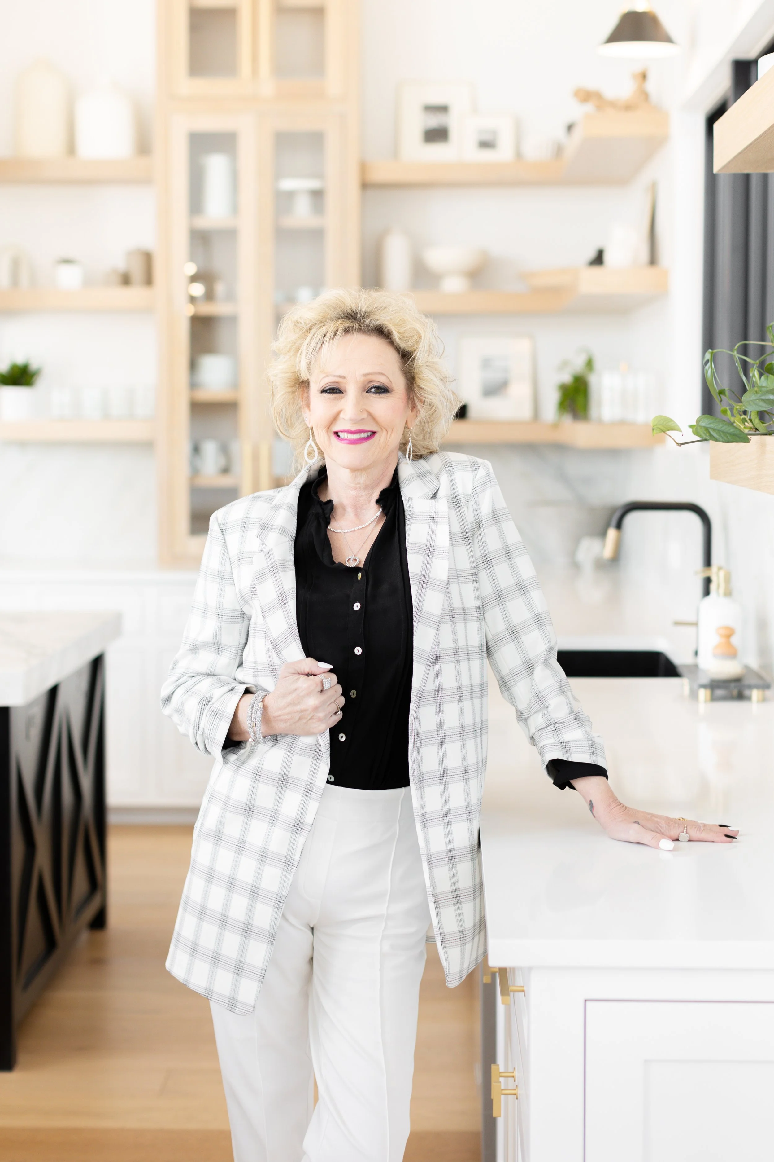 Brittany Romo Branding Session-5.jpg