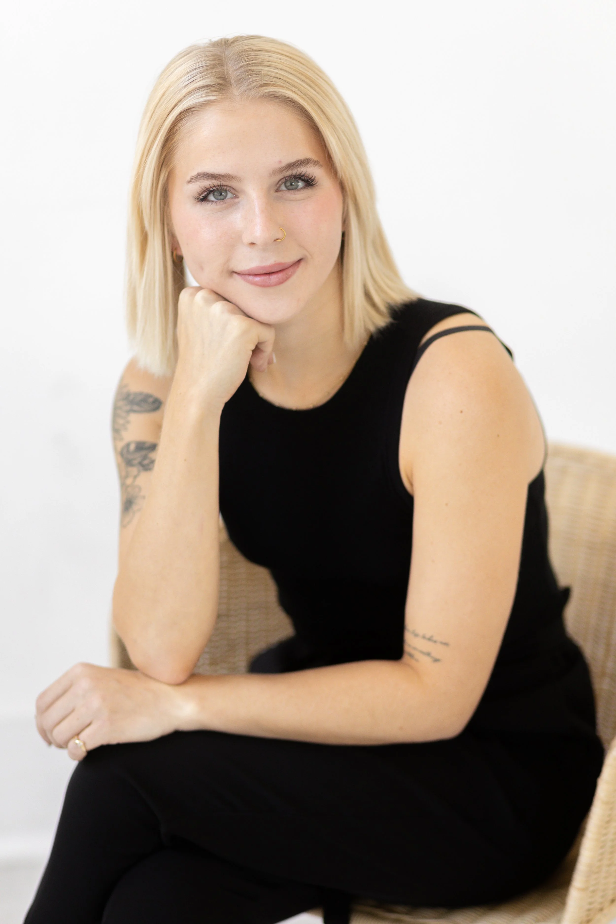 Beki Kellogg Headshot session -122.jpg