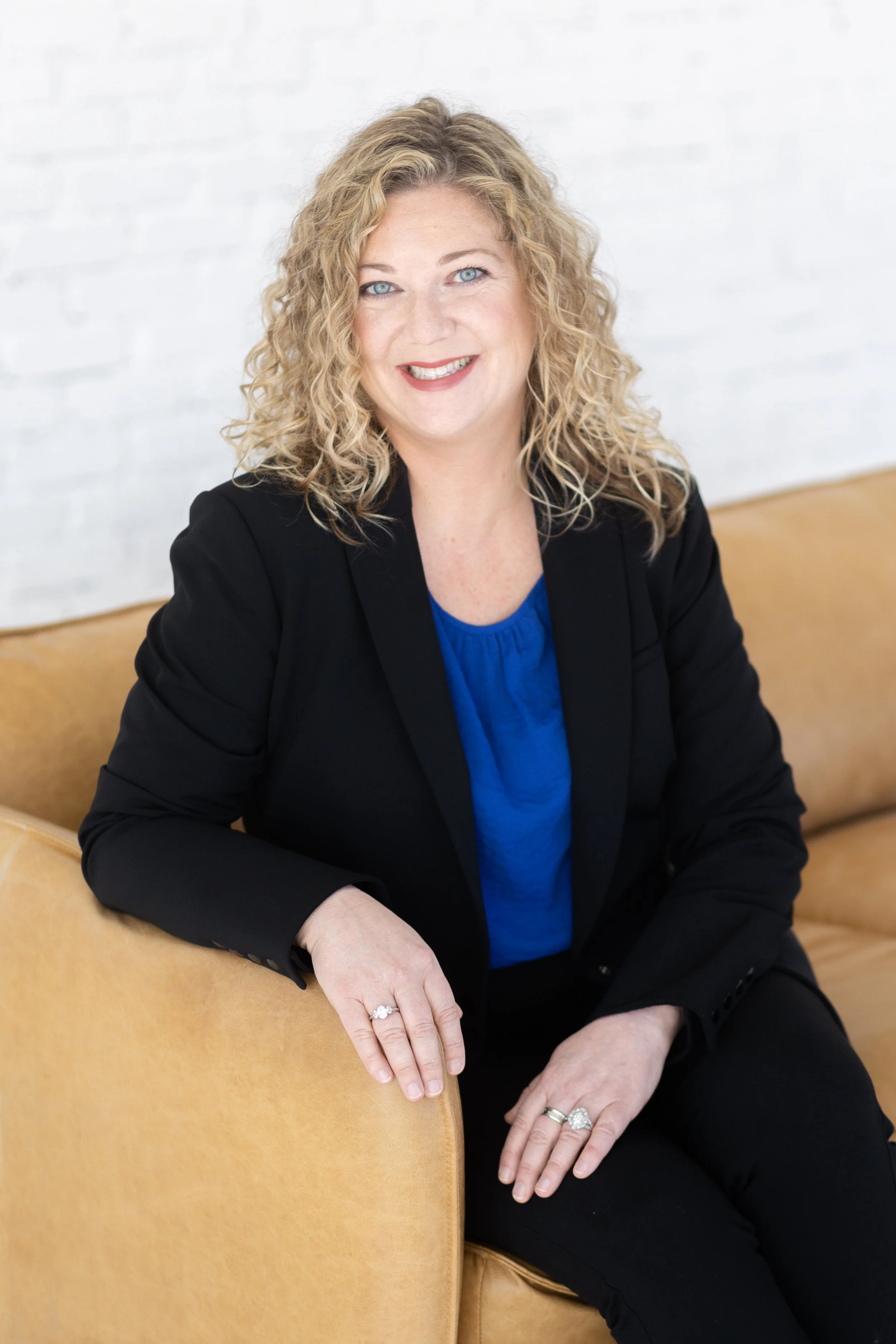 Rachael Kelly Headshot Mini Session-19.jpg