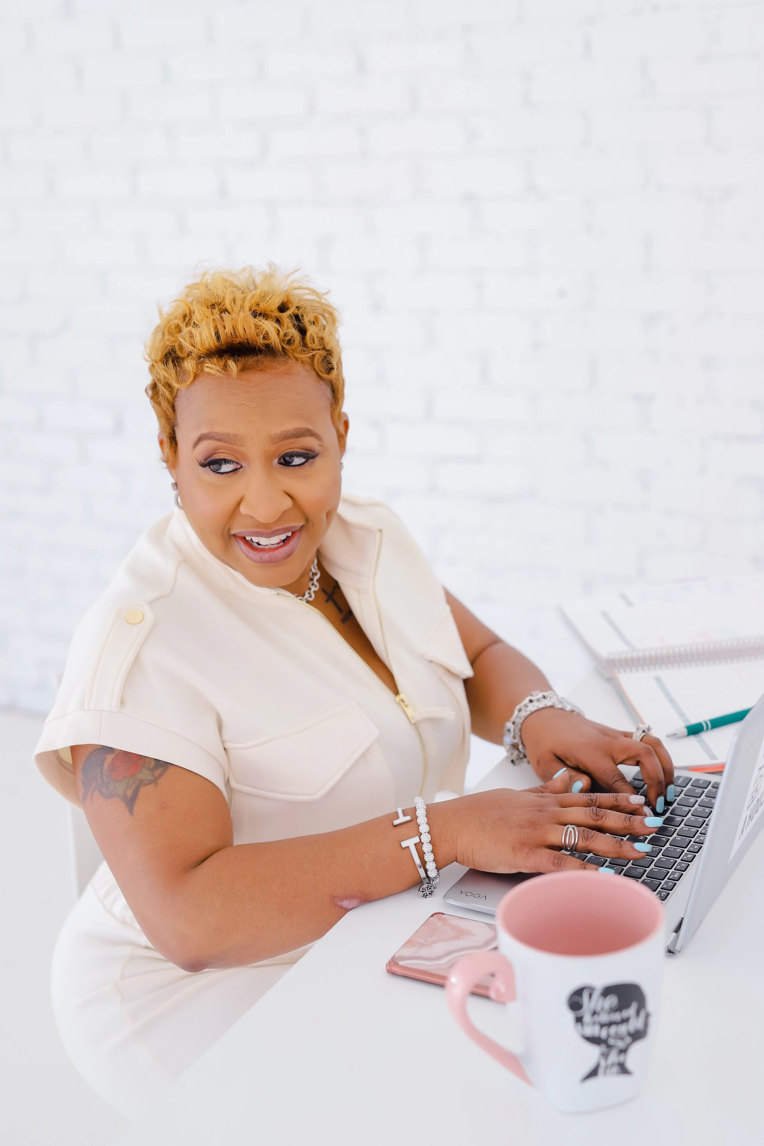 Shivonne Carolina Branding Session-71.jpg