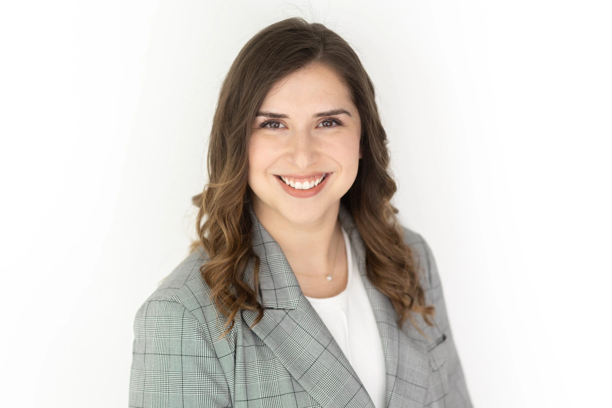 Andrea Thorne-Thomsen Headshot Mini Session-4.jpg