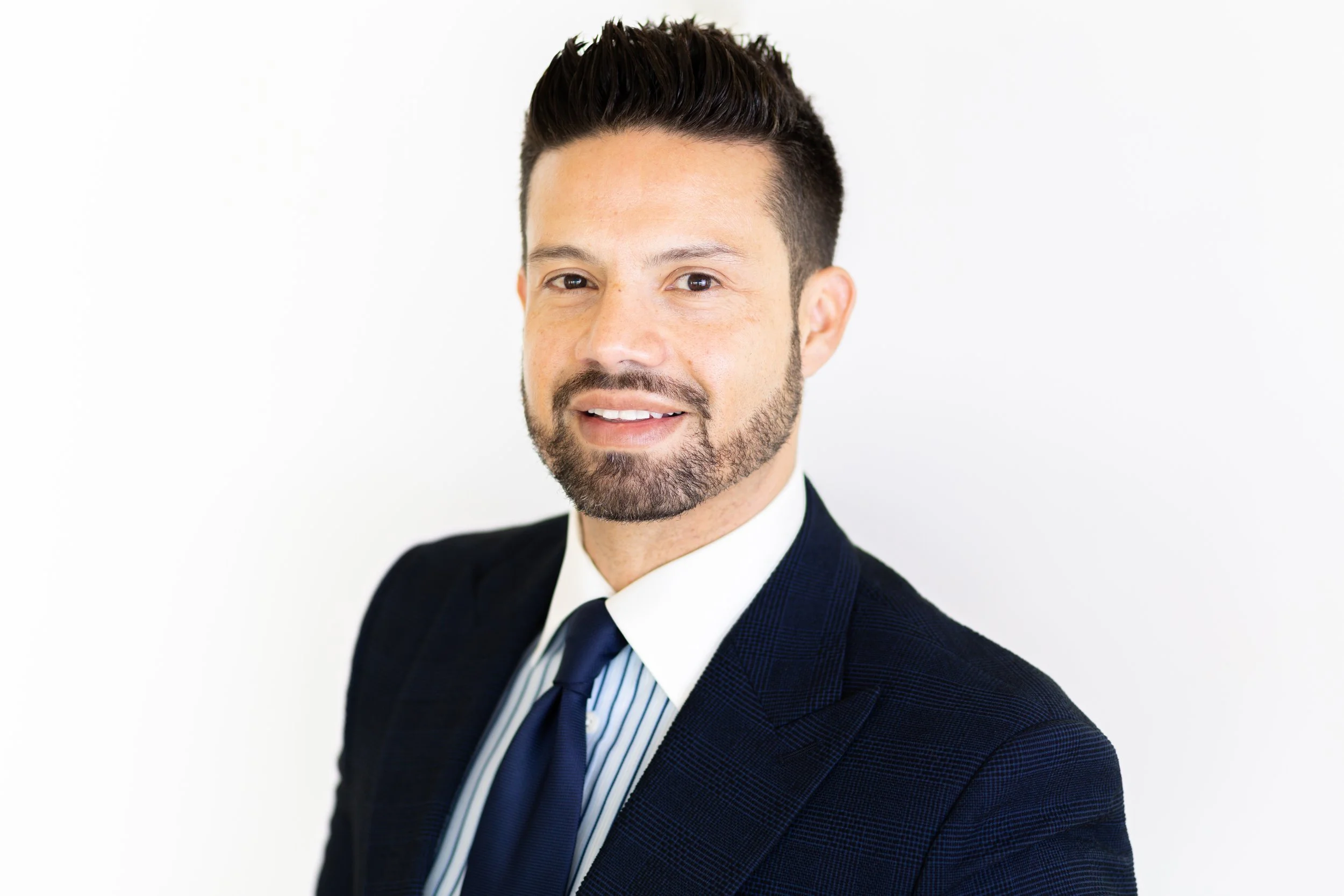 Gustavo Farrach Branding Session-3.jpg