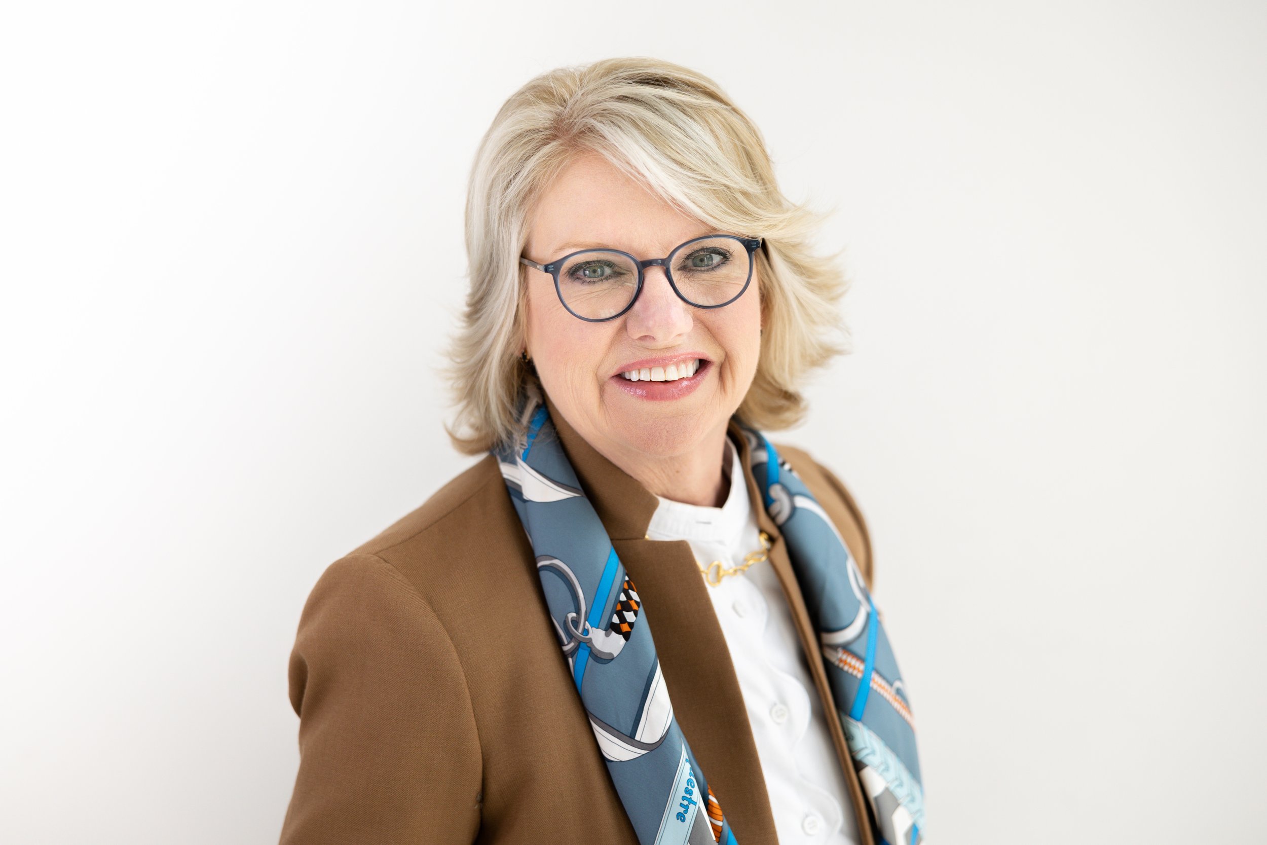 Laurie Brants Headshot Mini Session-9.jpg