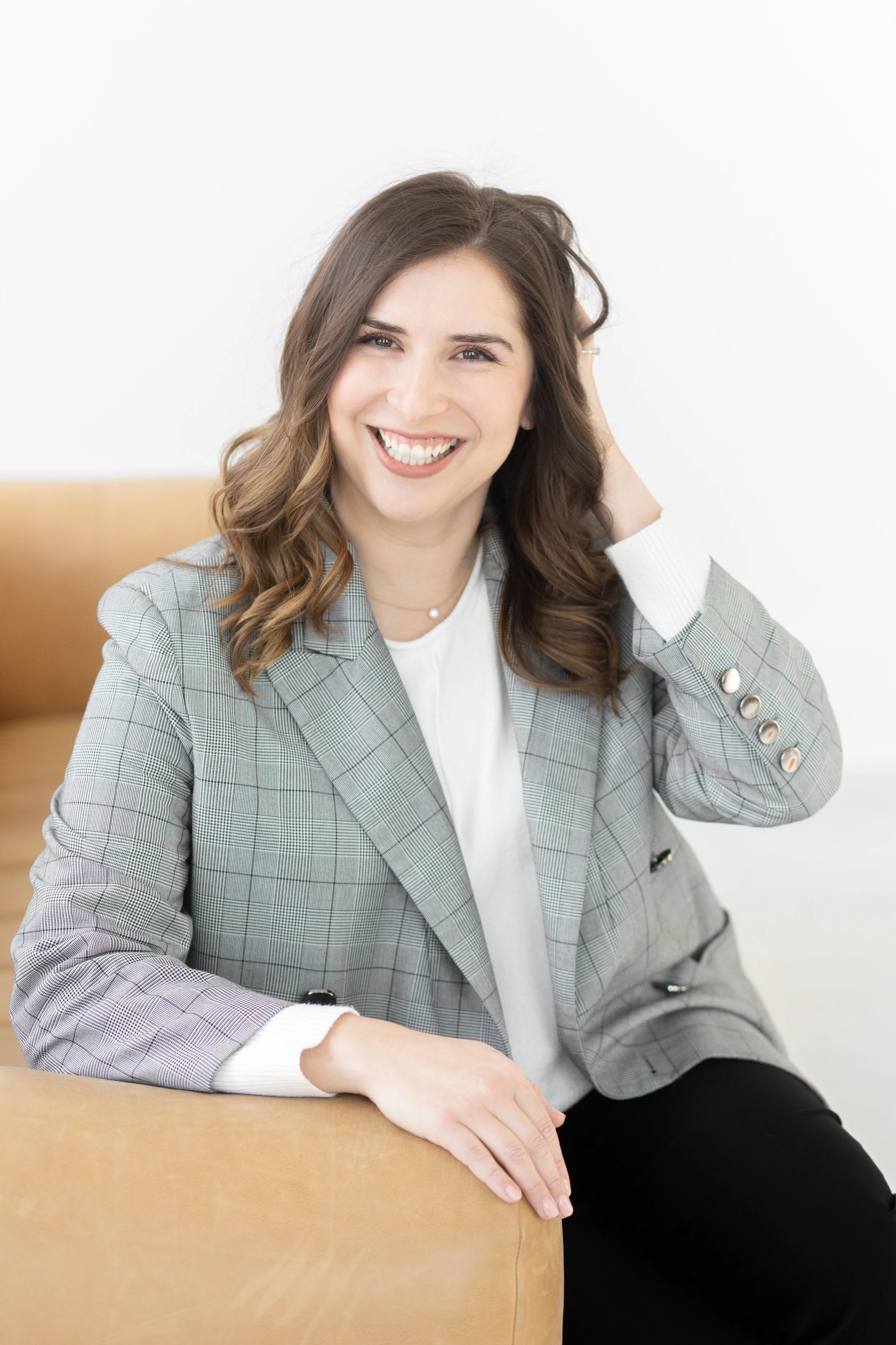 Andrea Thorne-Thomsen Headshot Mini Session-18.jpg