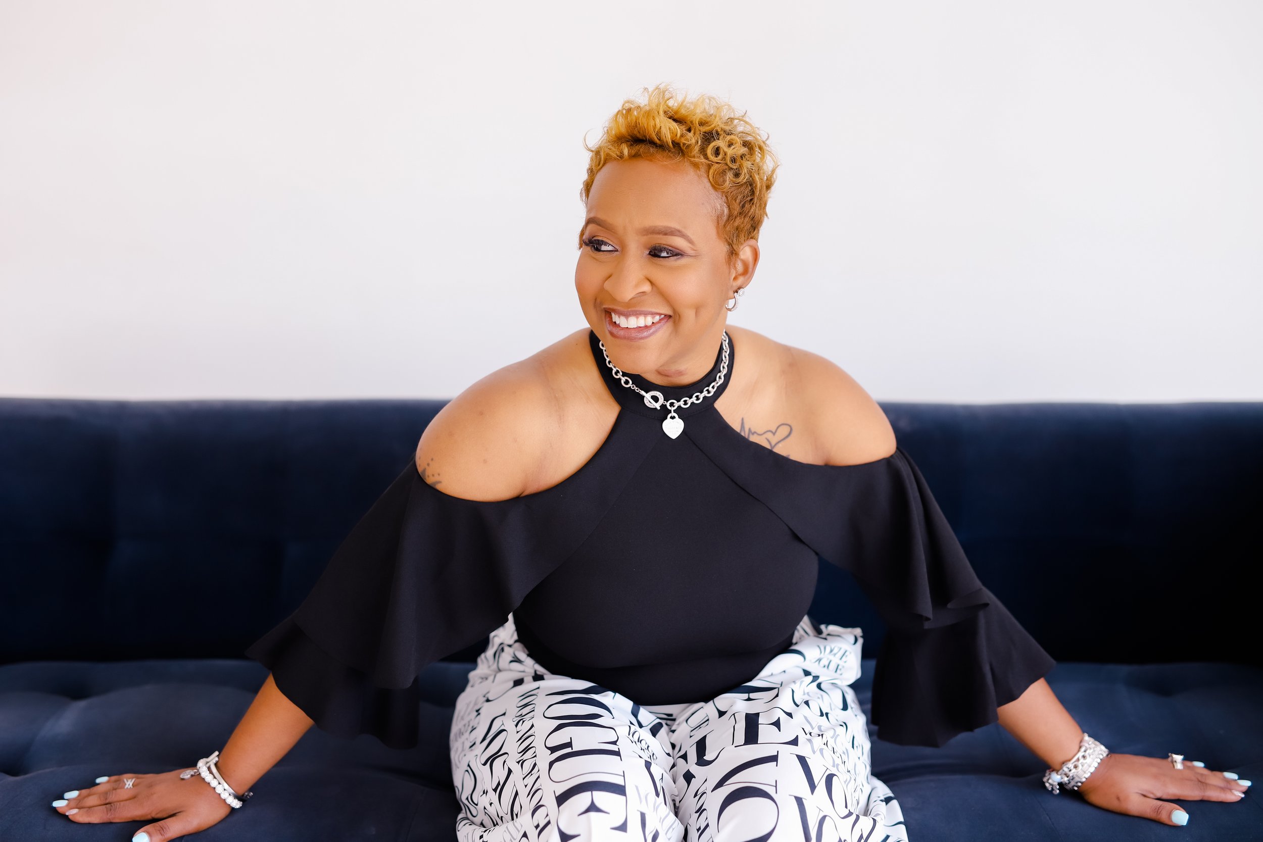 Shivonne Carolina Branding Session-101.jpg