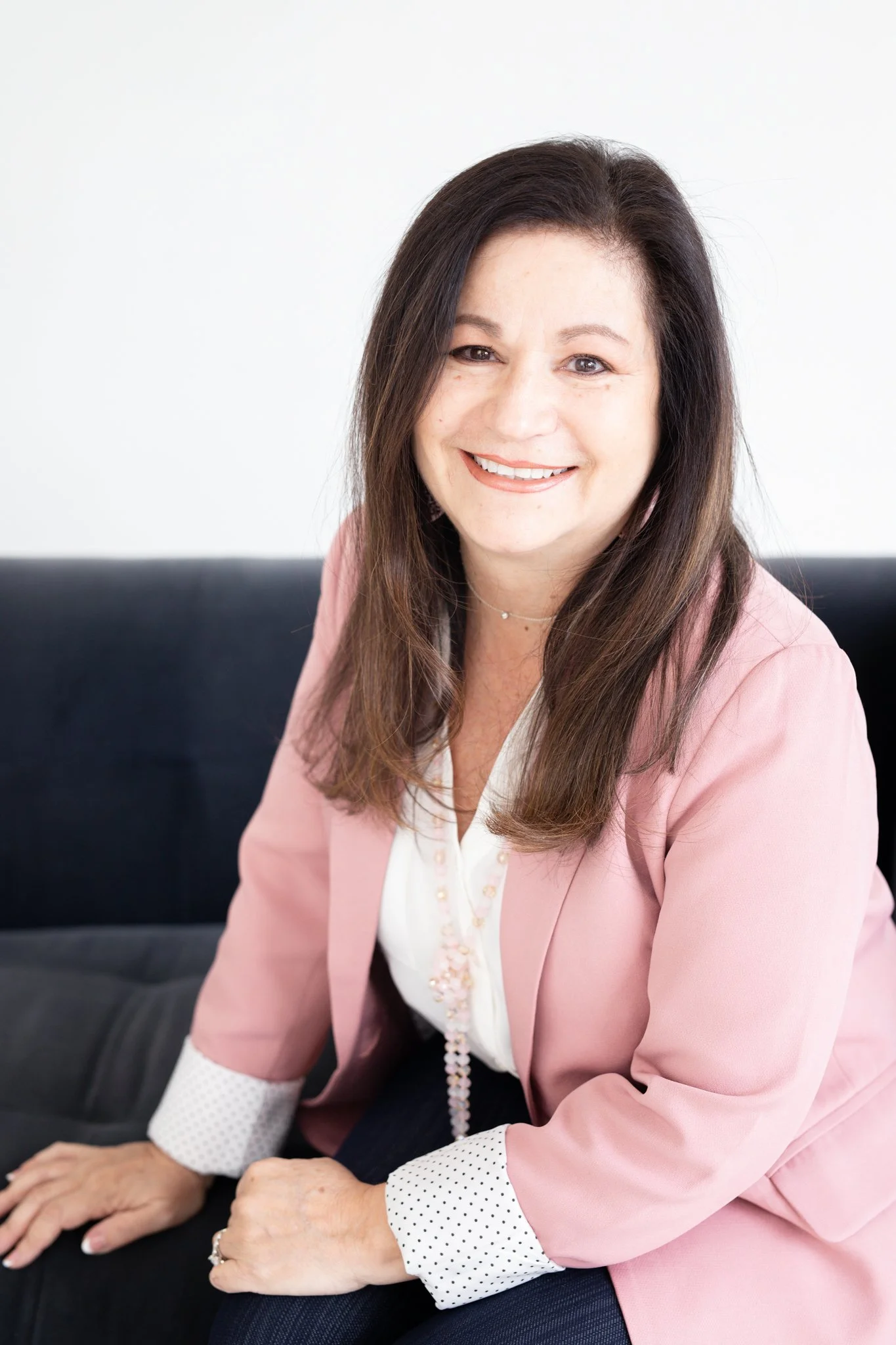 Amelia Valdez Branding Session -16.jpg