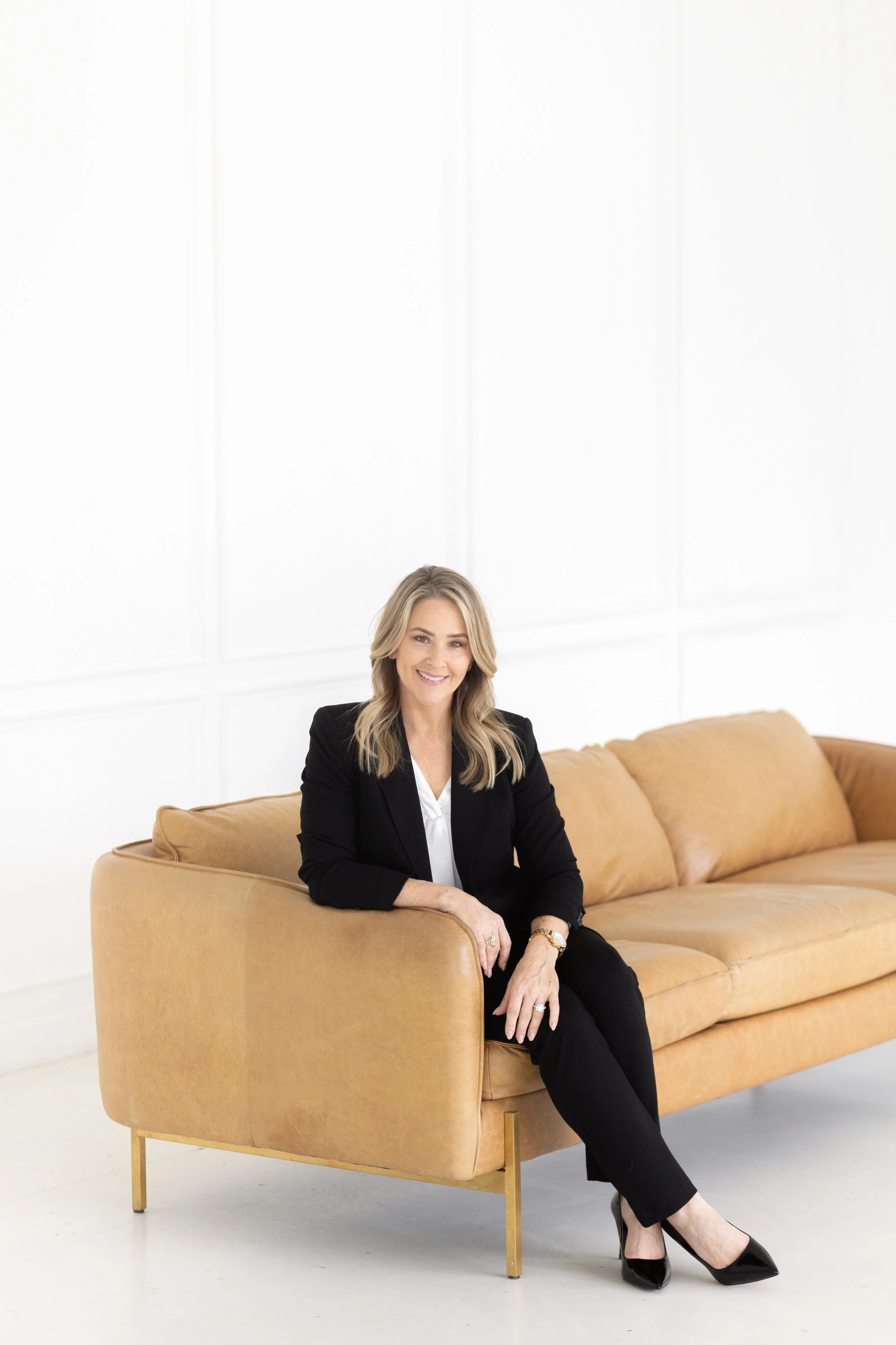 Lezlie Habern Headshot Mini Session-9.jpg