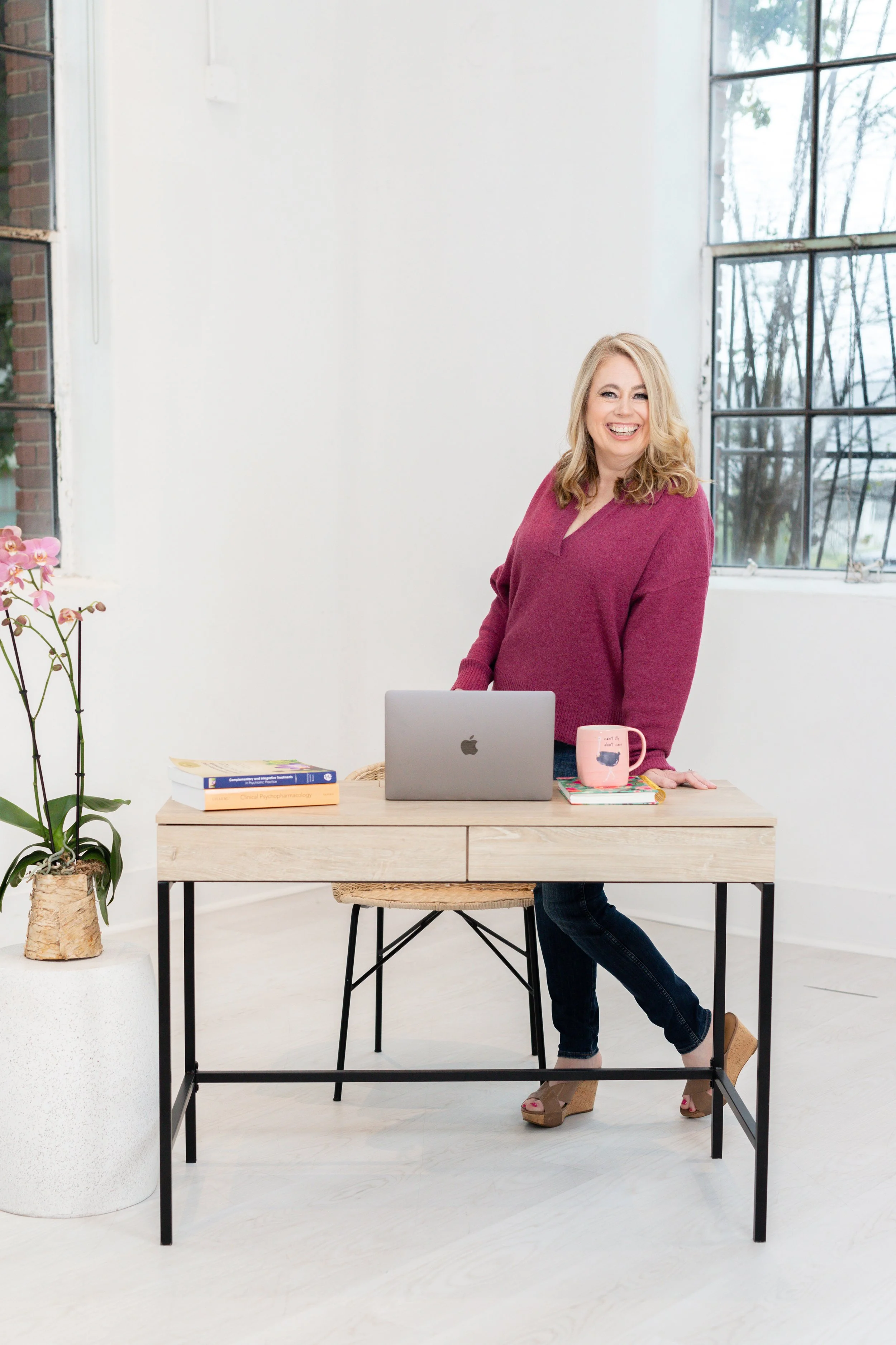 Jaime Thompson Mini Branding Session-46.jpg