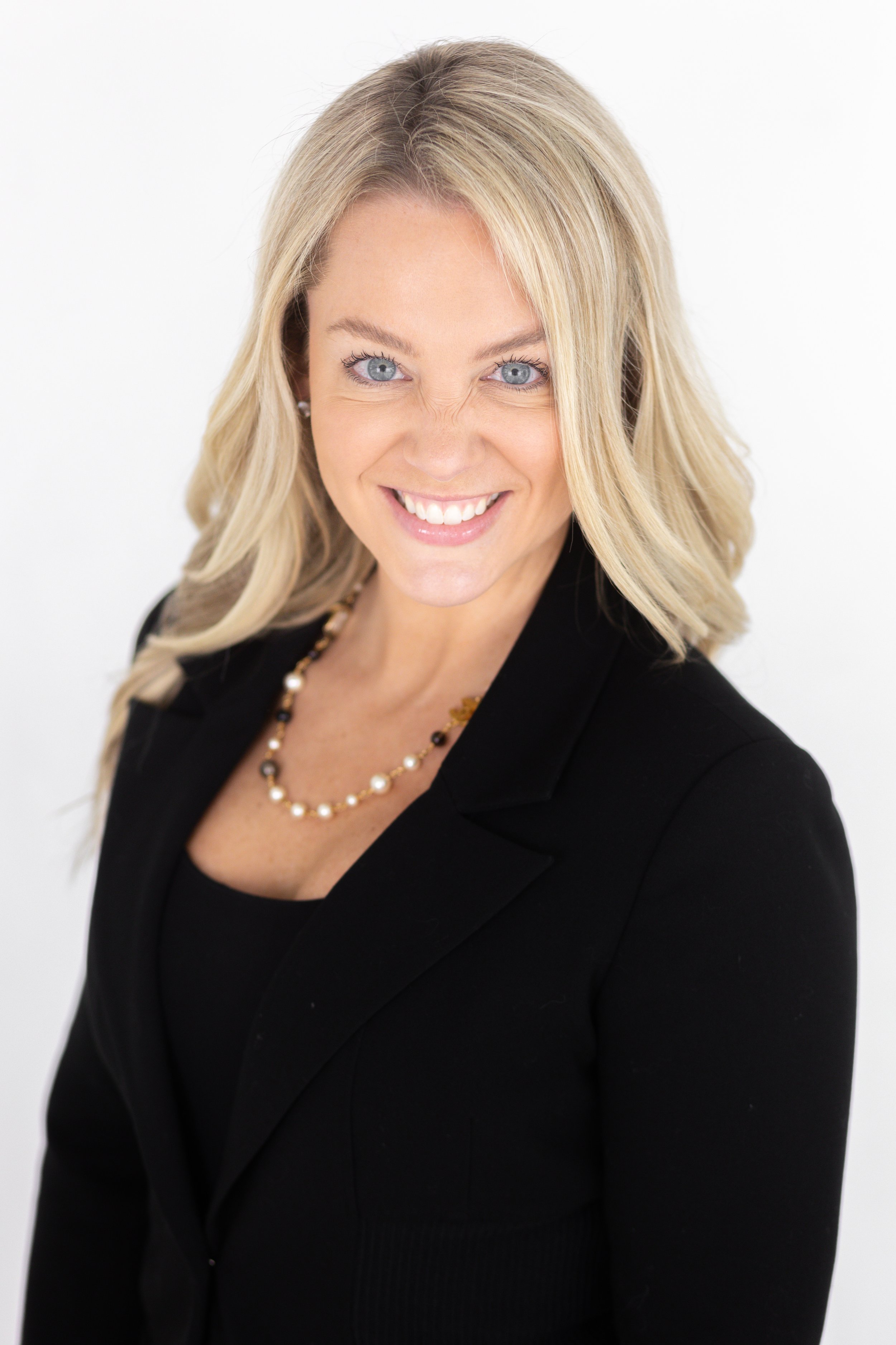 Jesselyn Hayes Headshot Mini Session-18.jpg