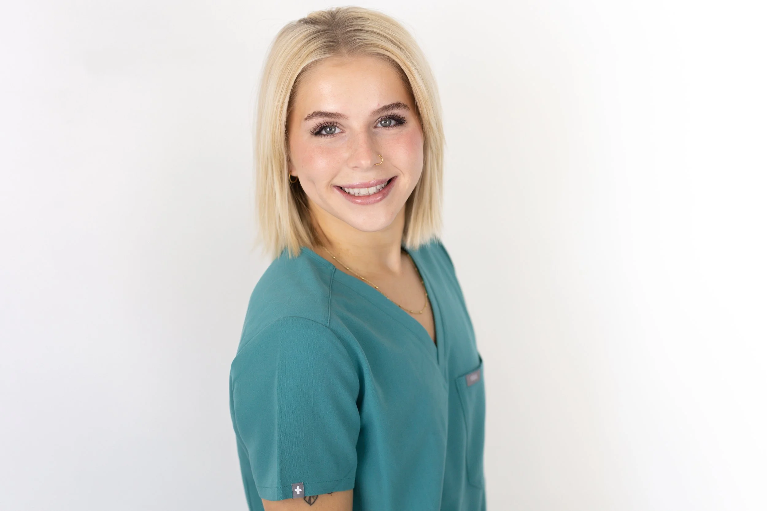 Beki Kellogg Headshot session -16.jpg