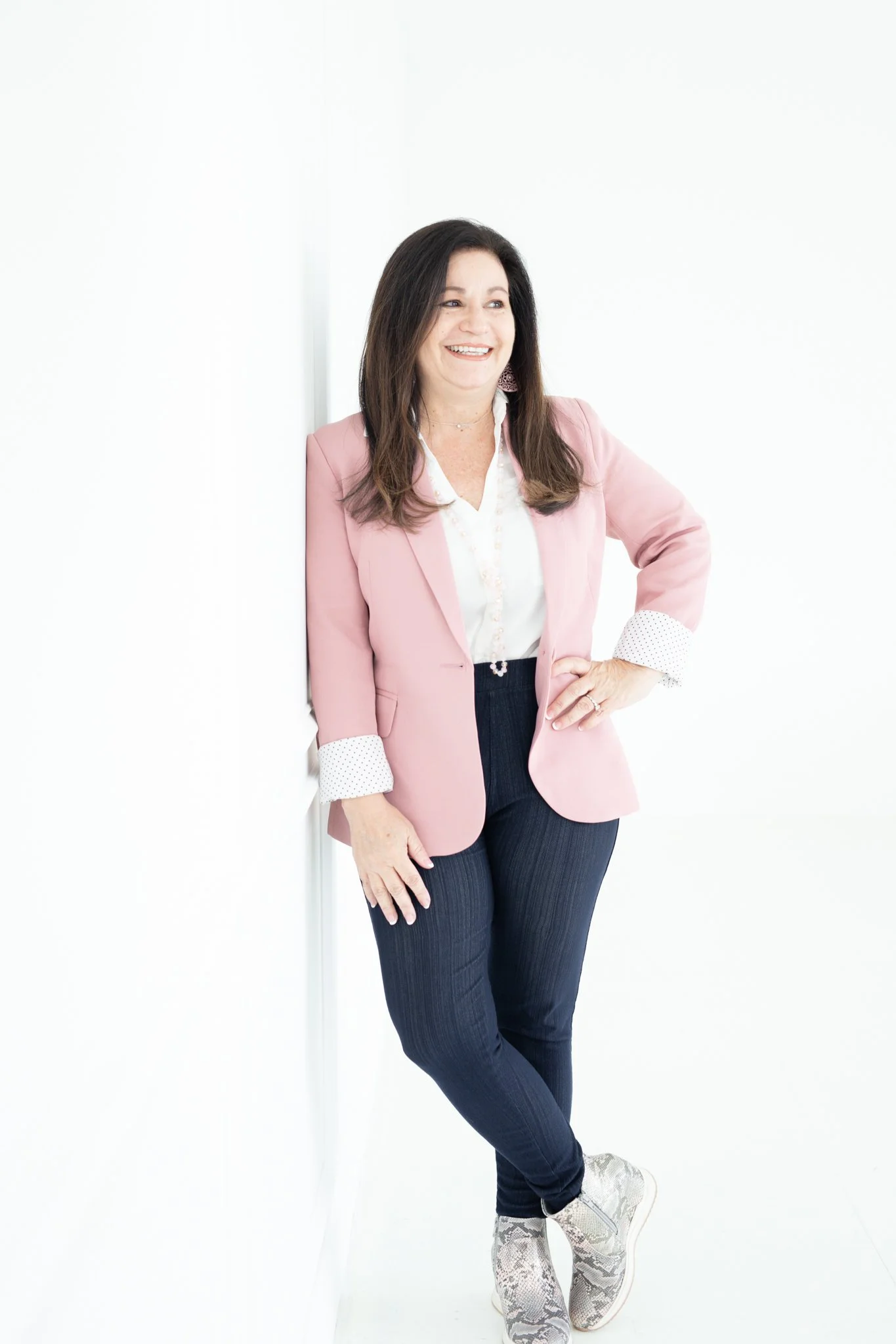 Amelia Valdez Branding Session -20.jpg