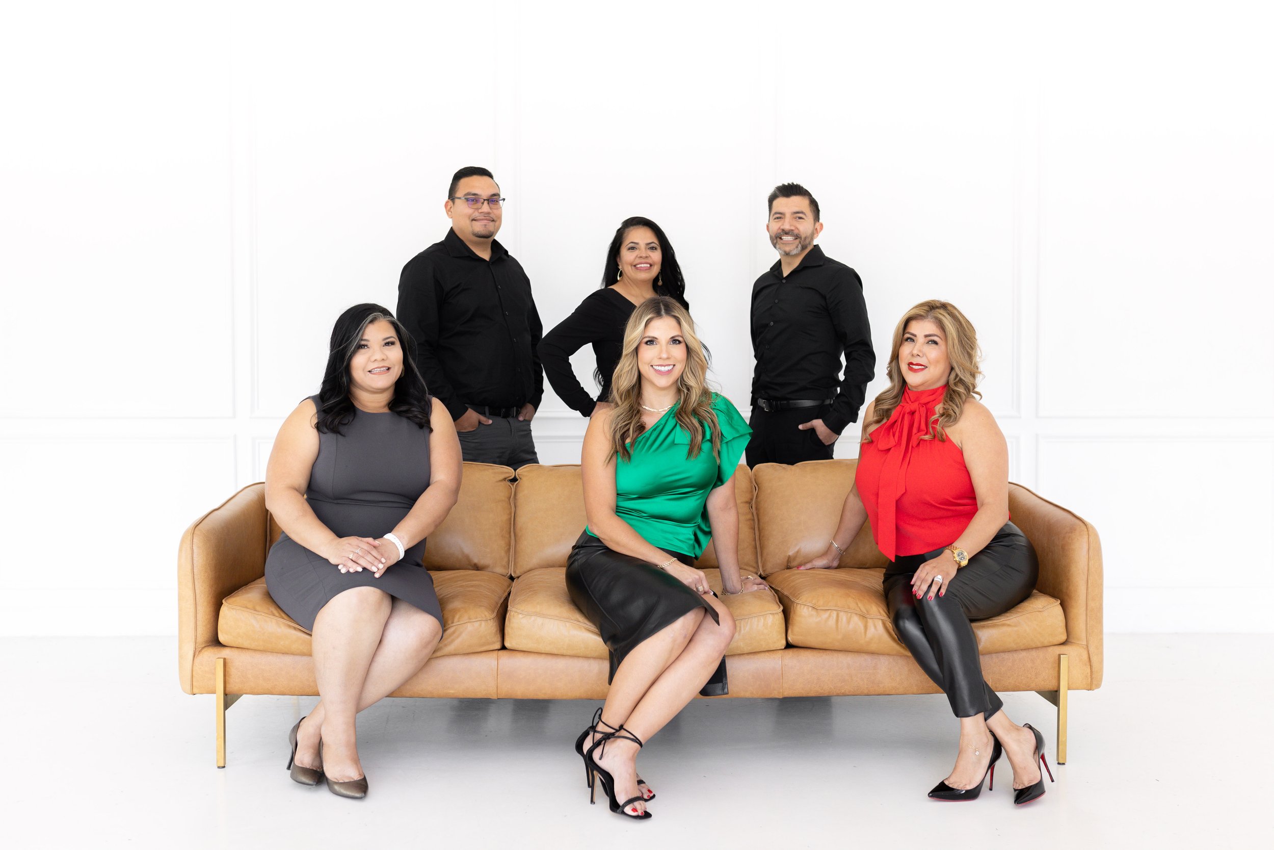 Icela Fernandez Mini Branding Session-1.jpg