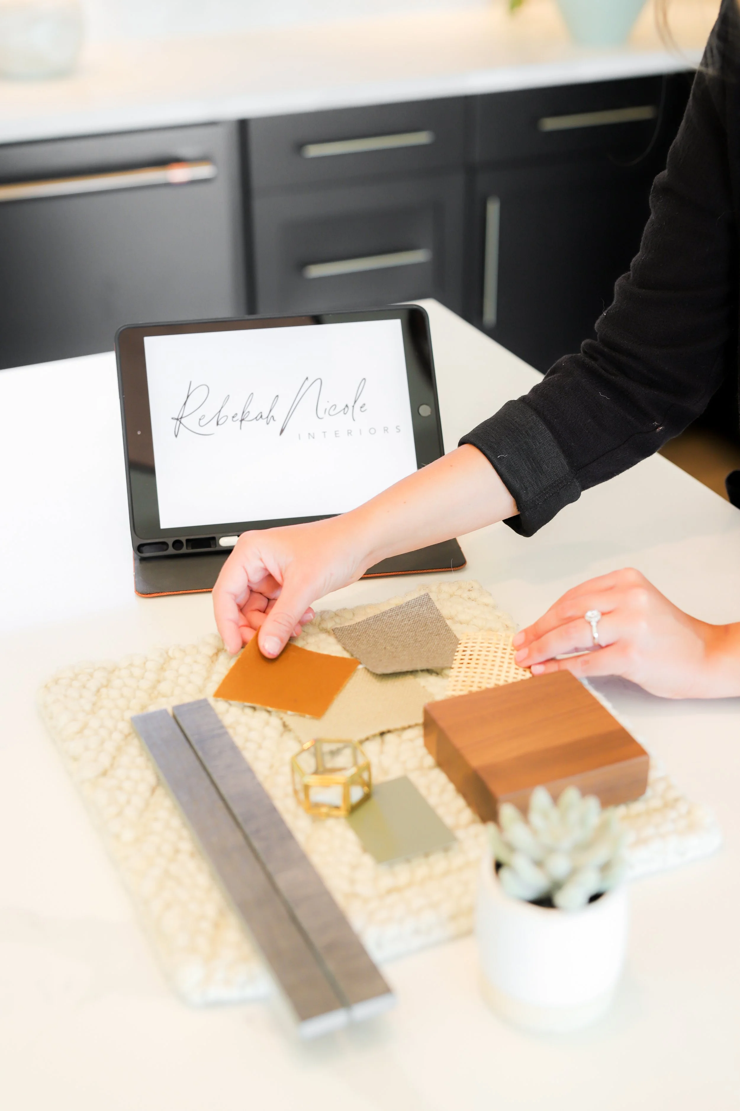 Rebekah Hernandez Branding Session-55.jpg