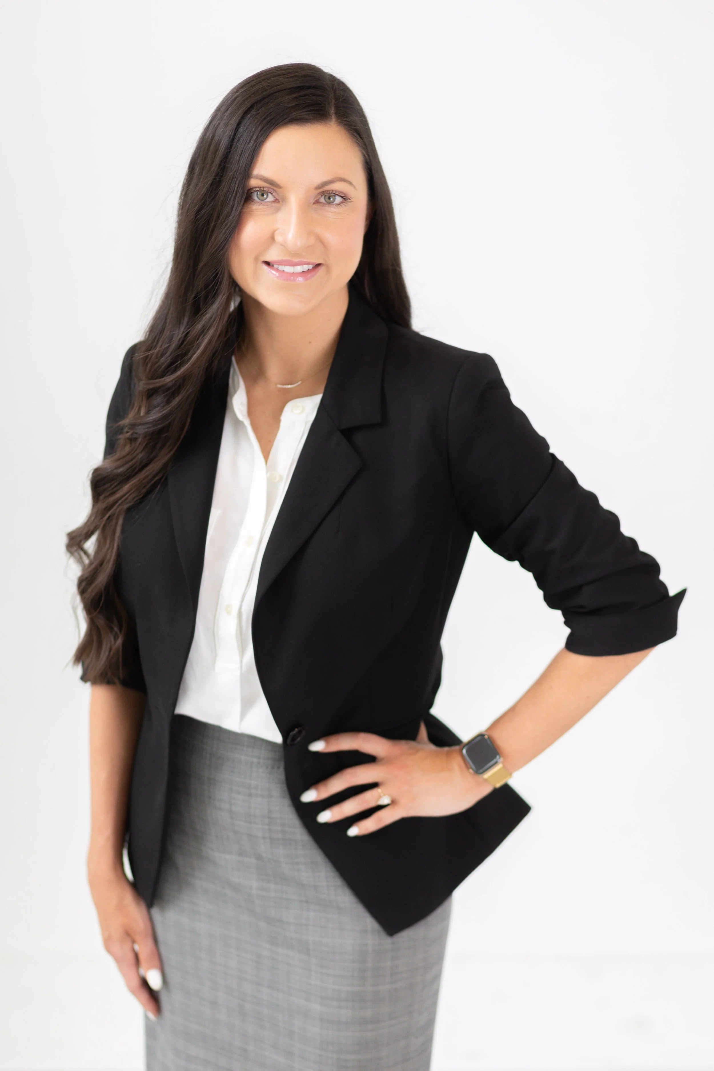 Lauren Edmisson Headshot Mini Session-12.jpg