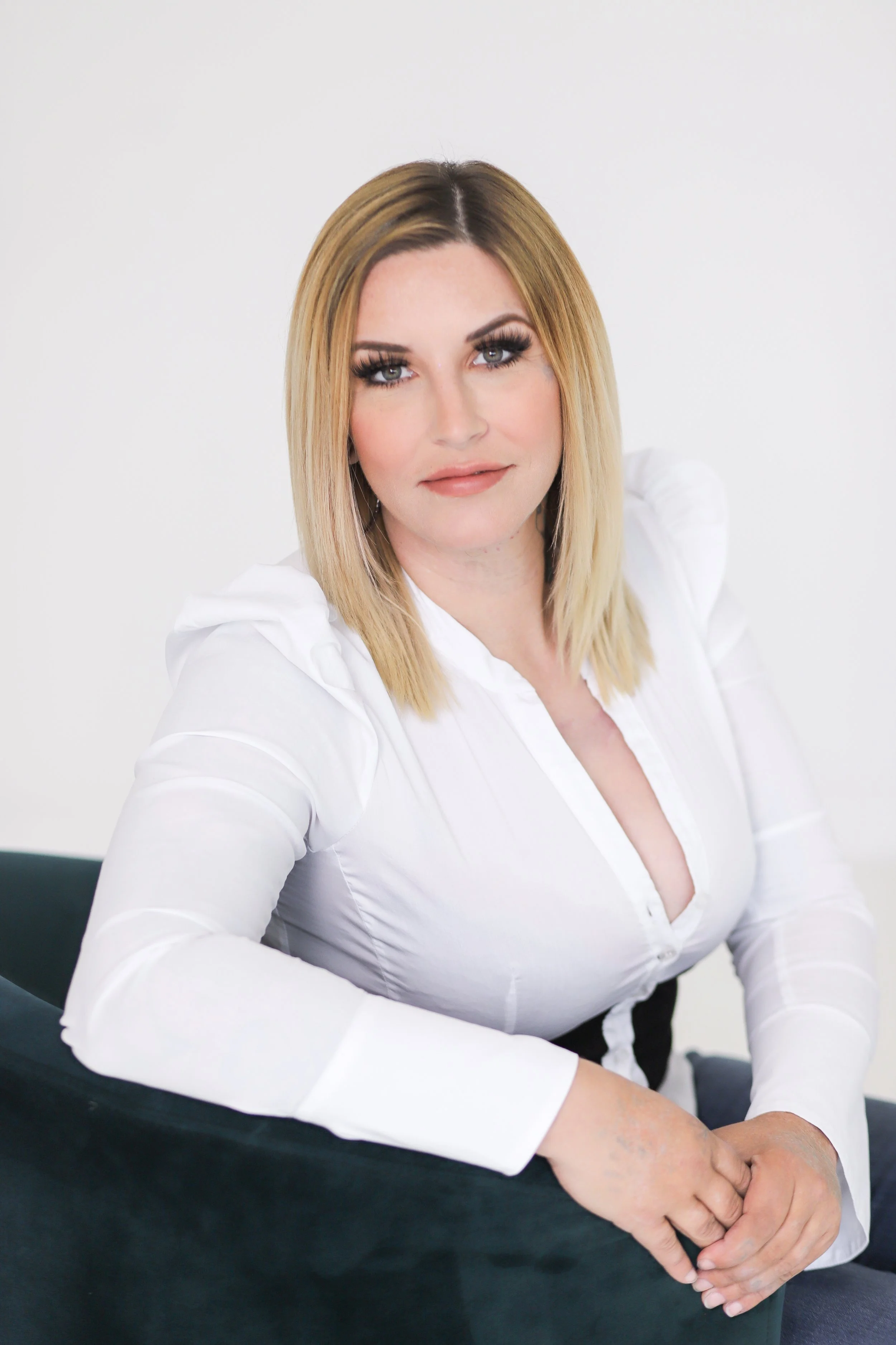 Tatiana Devecki Team Session-4.jpg