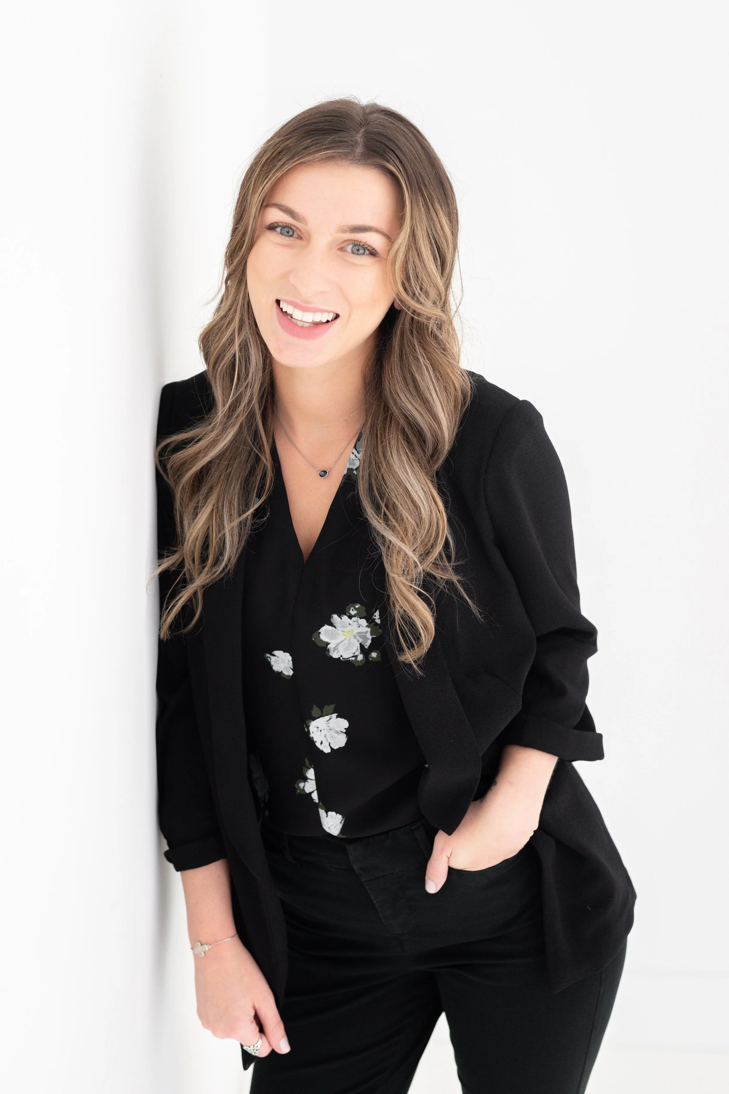 Maddie Tedder Headshot Mini Sesion-36.jpg