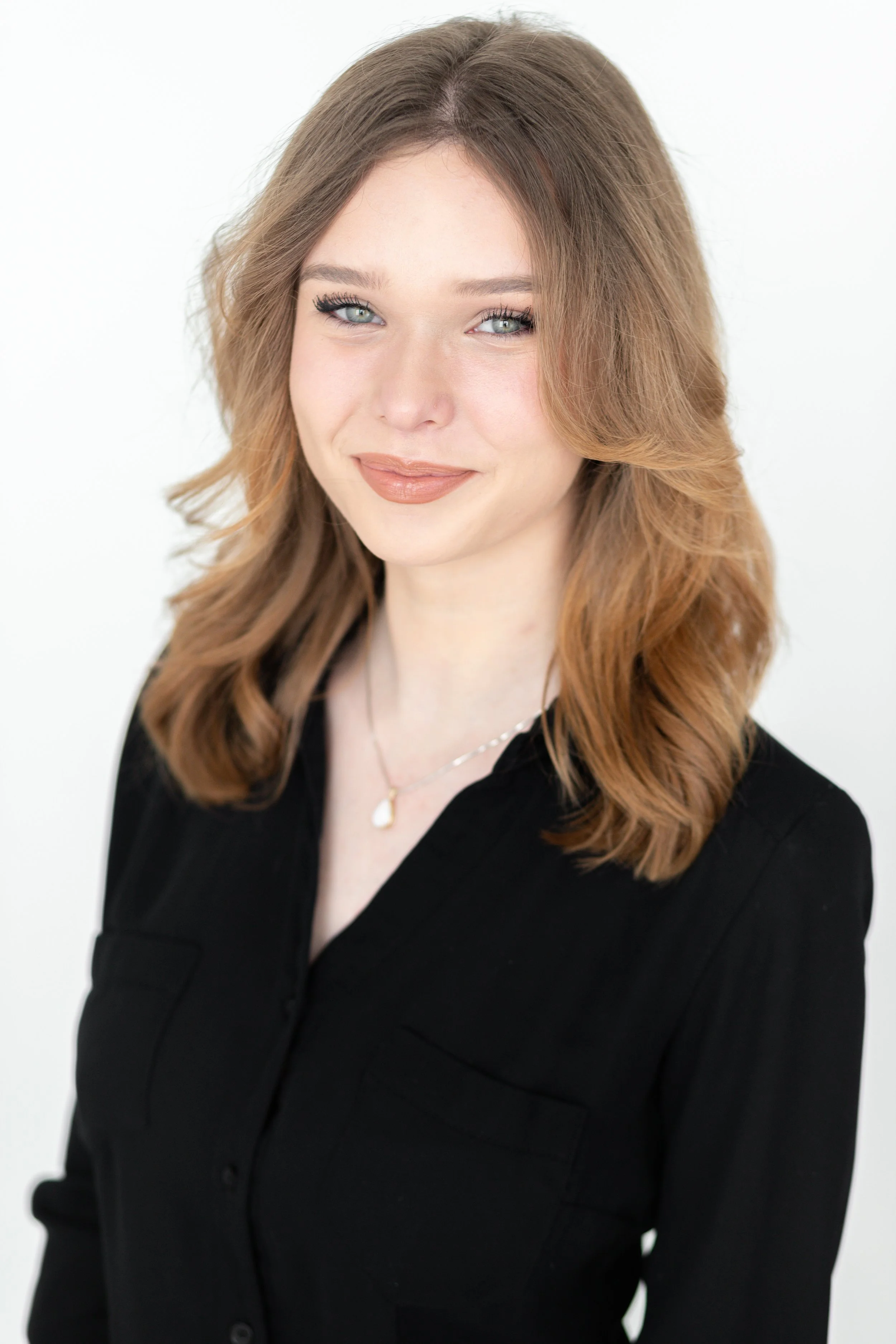 Aubrey Hansen Headshot Mini Session-12.jpg