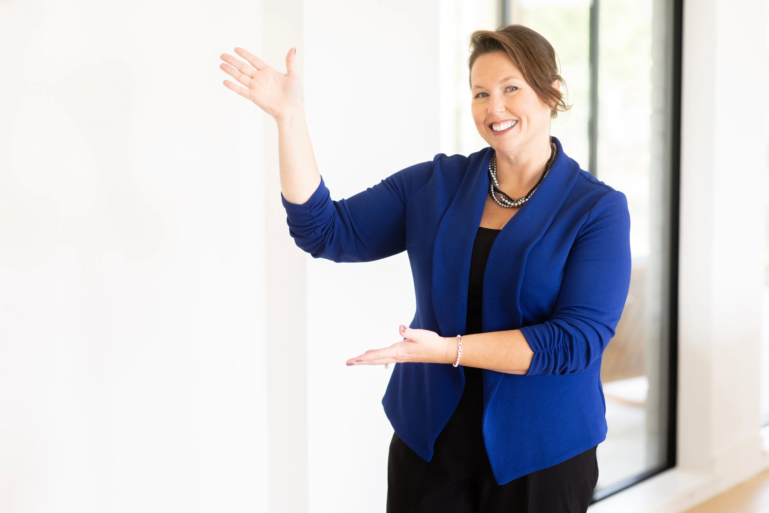 Tiana Weber Branding Session reedit-128.jpg