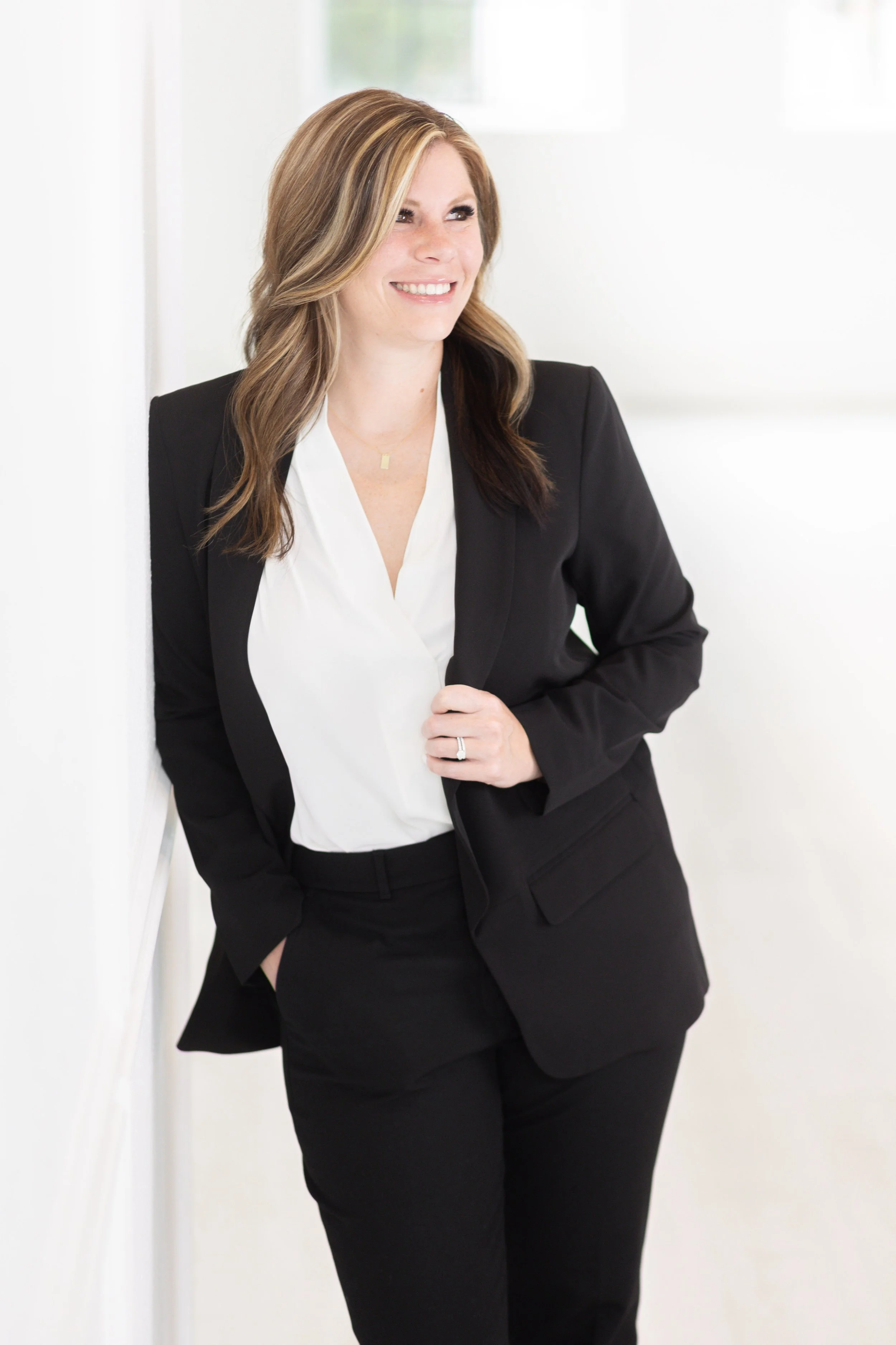 Lisa Valdez Headshot Mini Session-11.jpg