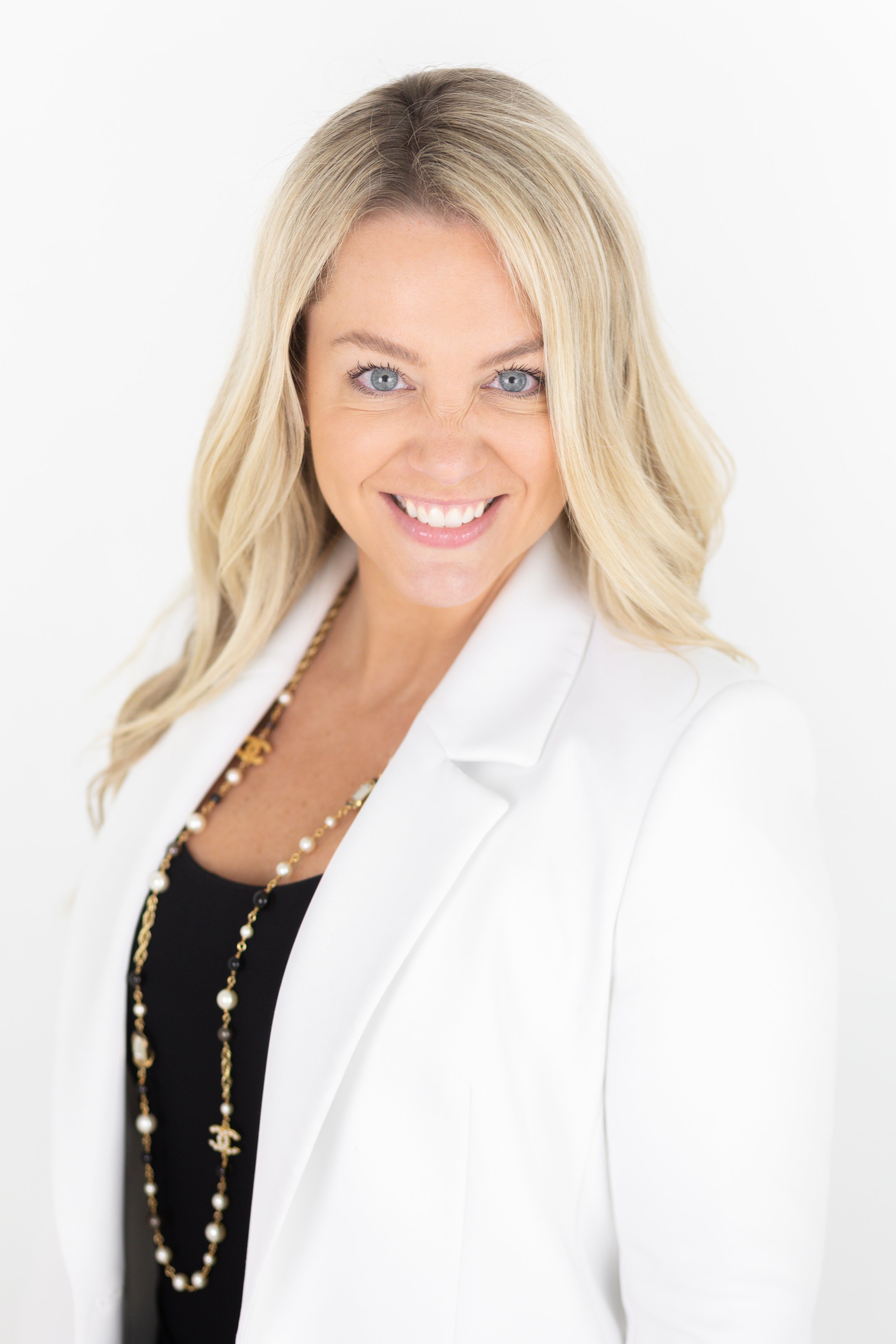 Jesselyn Hayes Headshot Mini Session-9.jpg