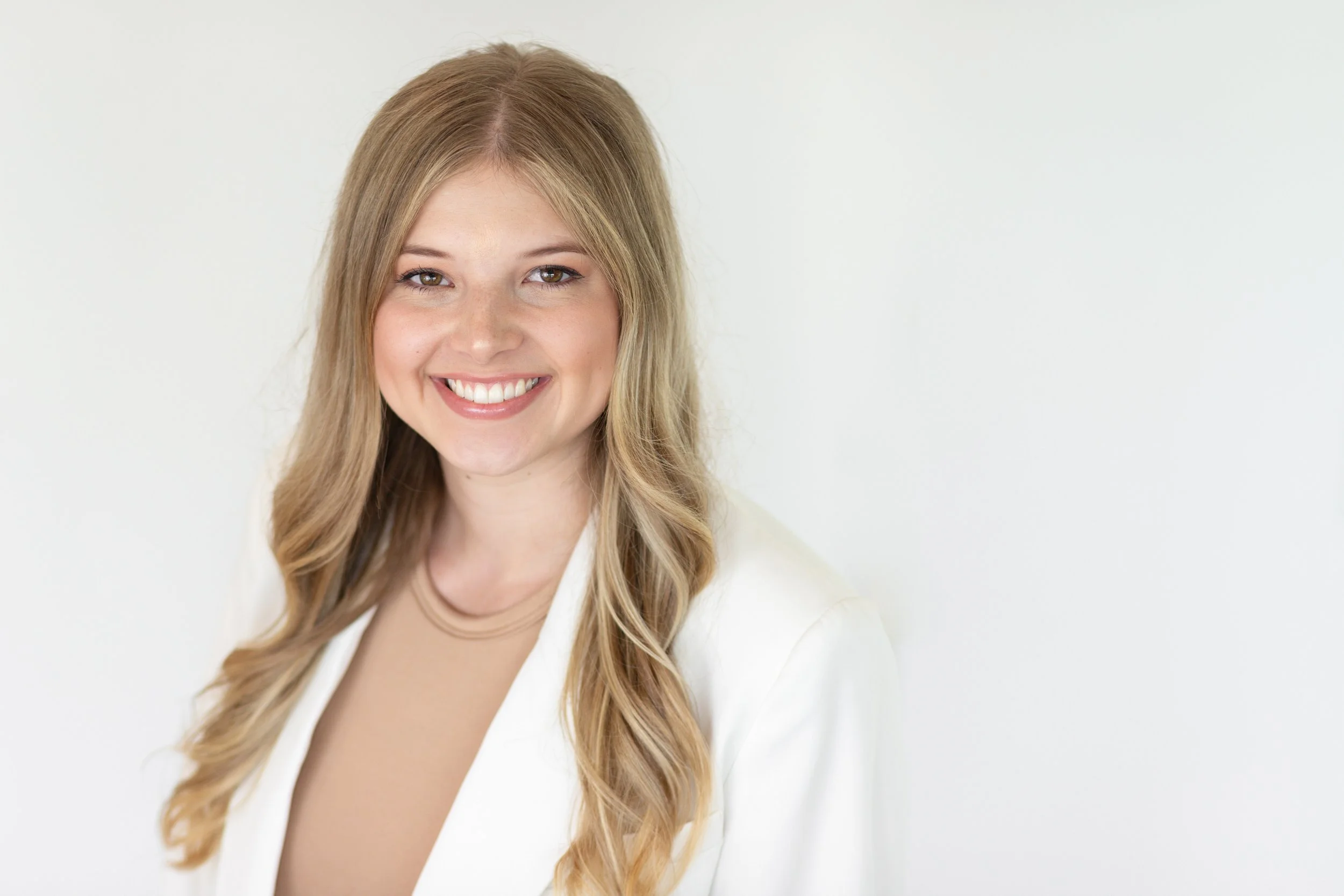 Courtney Forsberg Branding Session-2.jpg