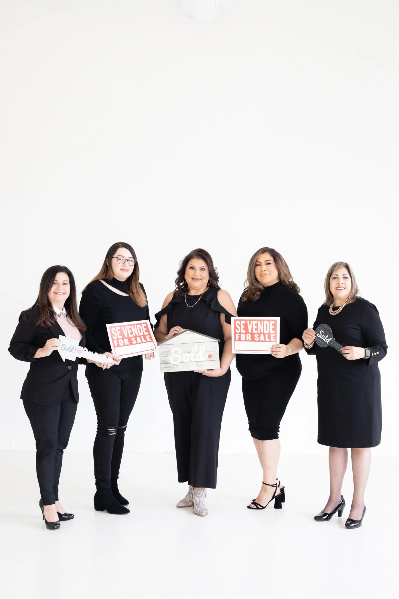 Amelia Valdez Branding Session -83.jpg