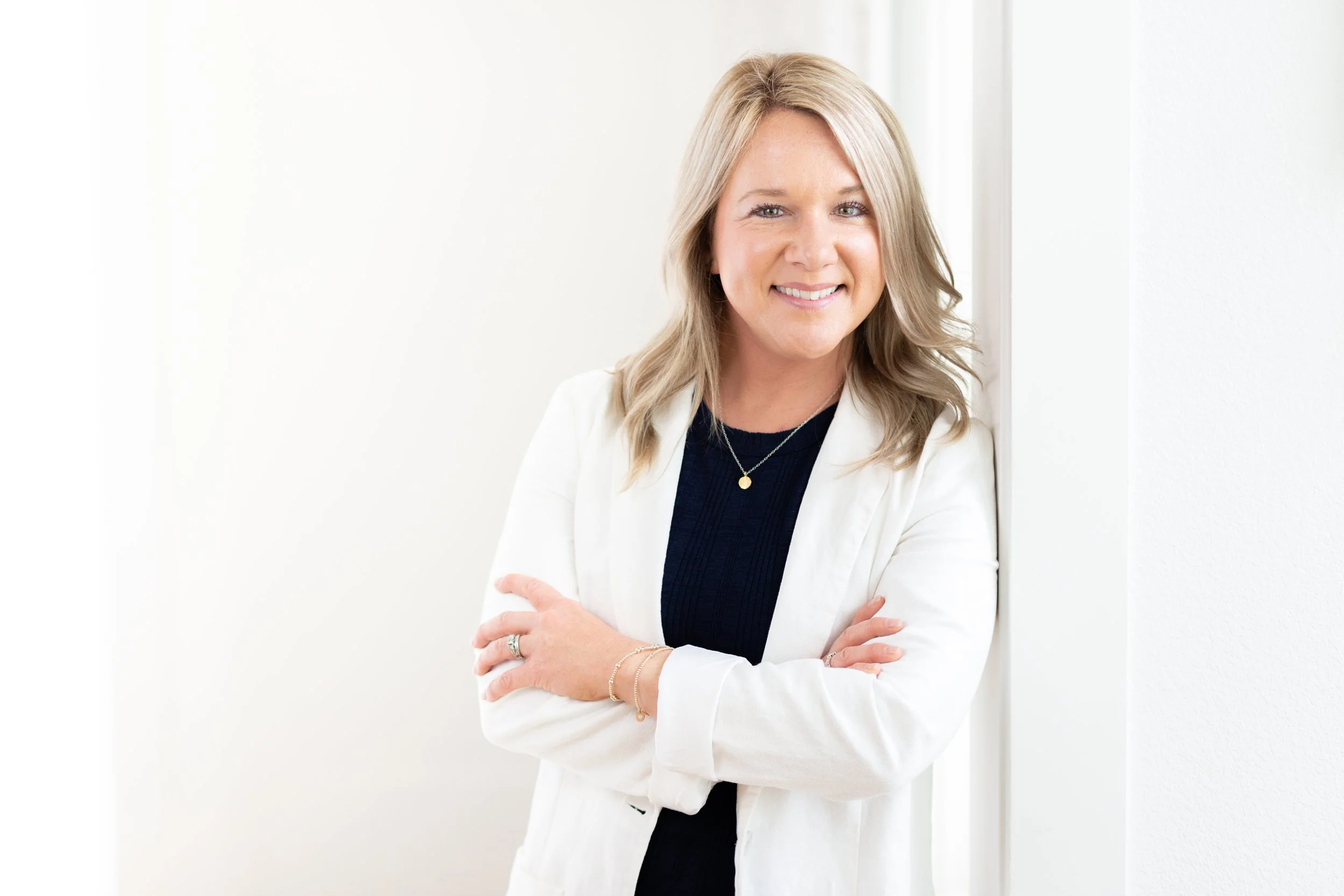 Tomie Fox Branding Session-16.jpg