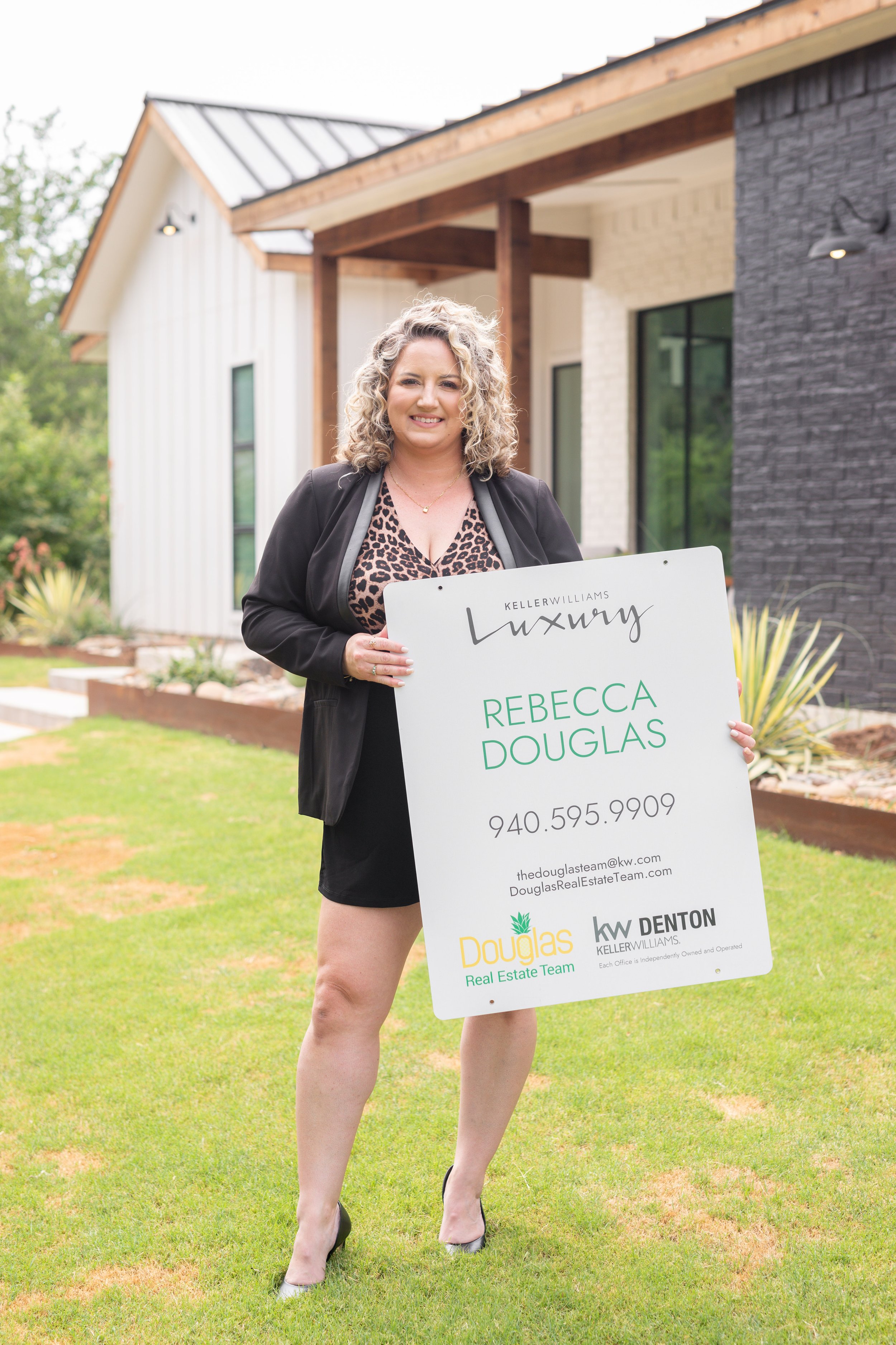 Rebecca Douglas Branding Session-100.jpg