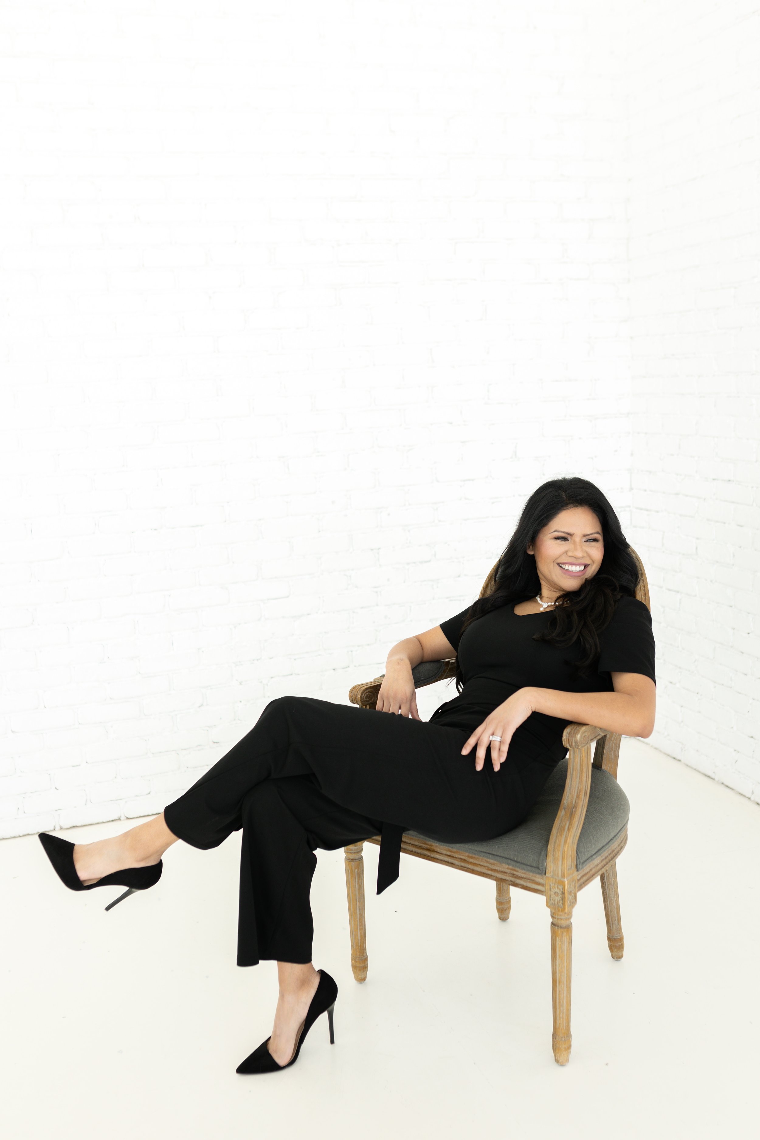 Claudia Knight Headshot Mini Session-18.jpg