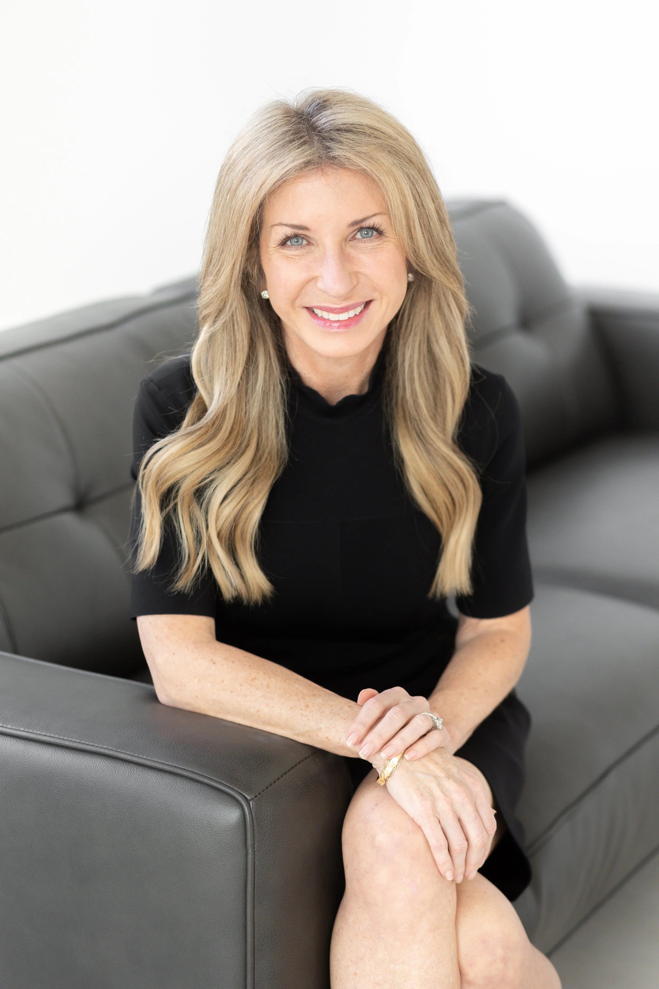 Penny Johnson Headshot Mini Session-19.jpg