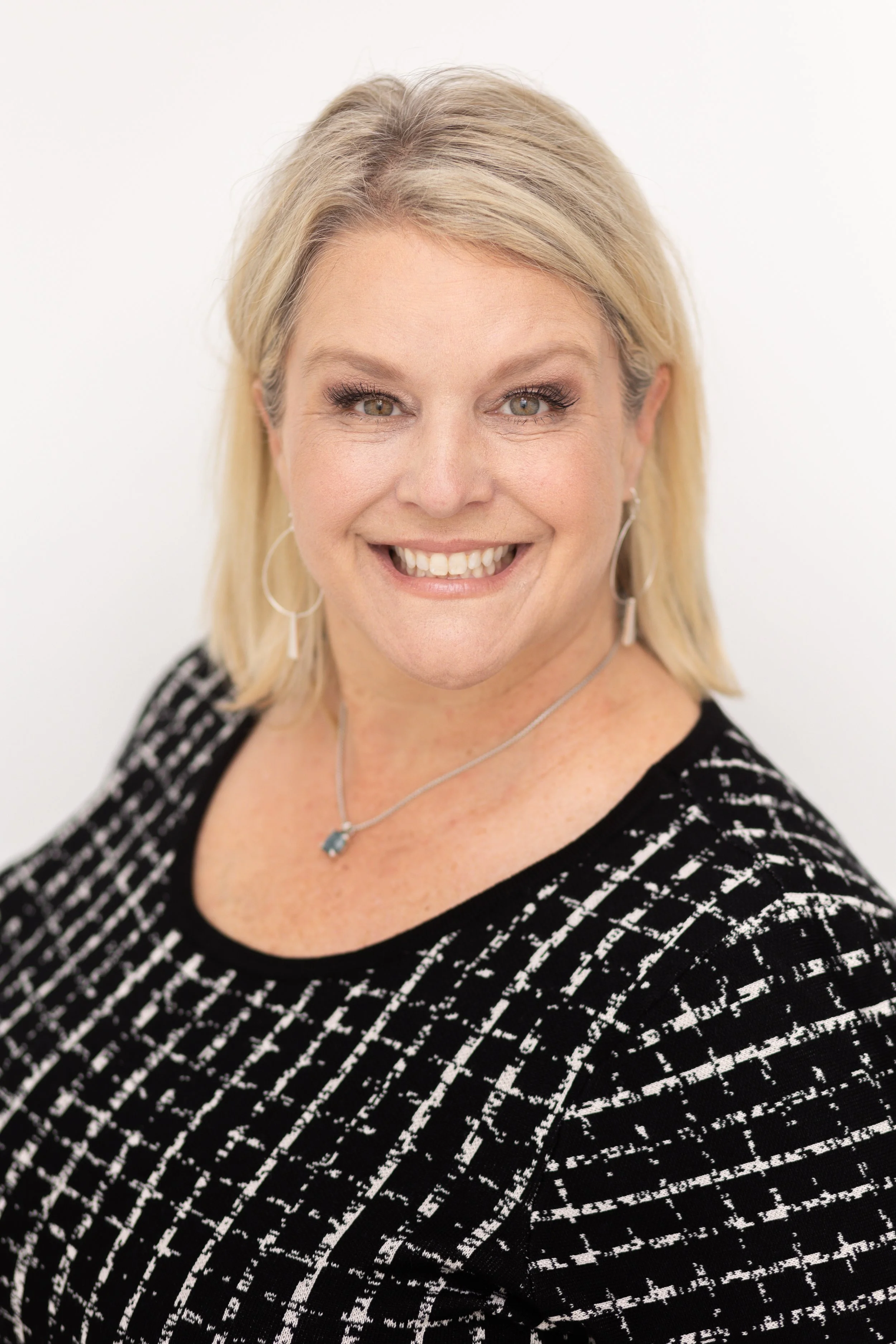 Holly Torri Branding Session-64.jpg