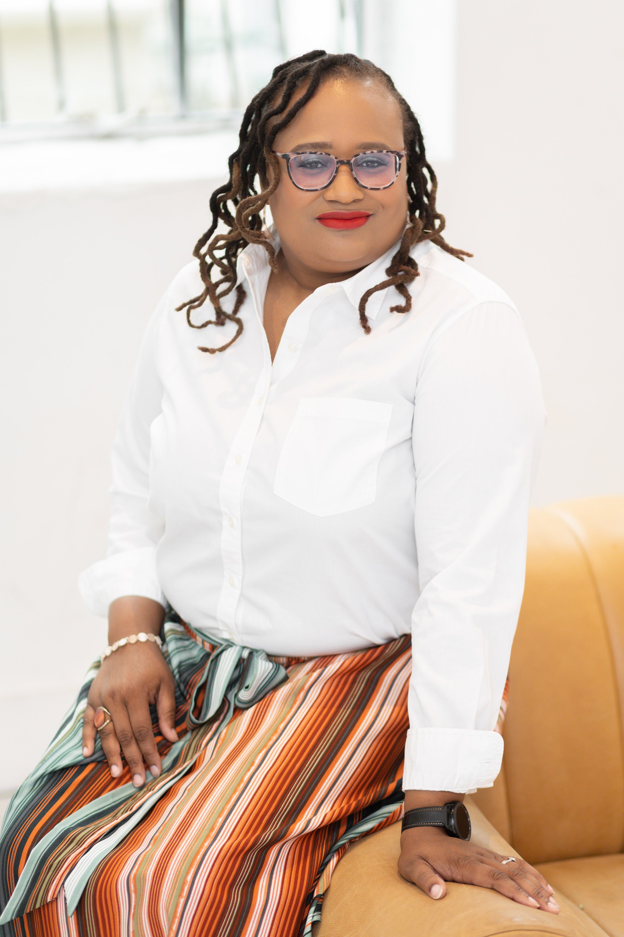 Roberta McKnight-Dupas Headshot Mini Session-24.jpg