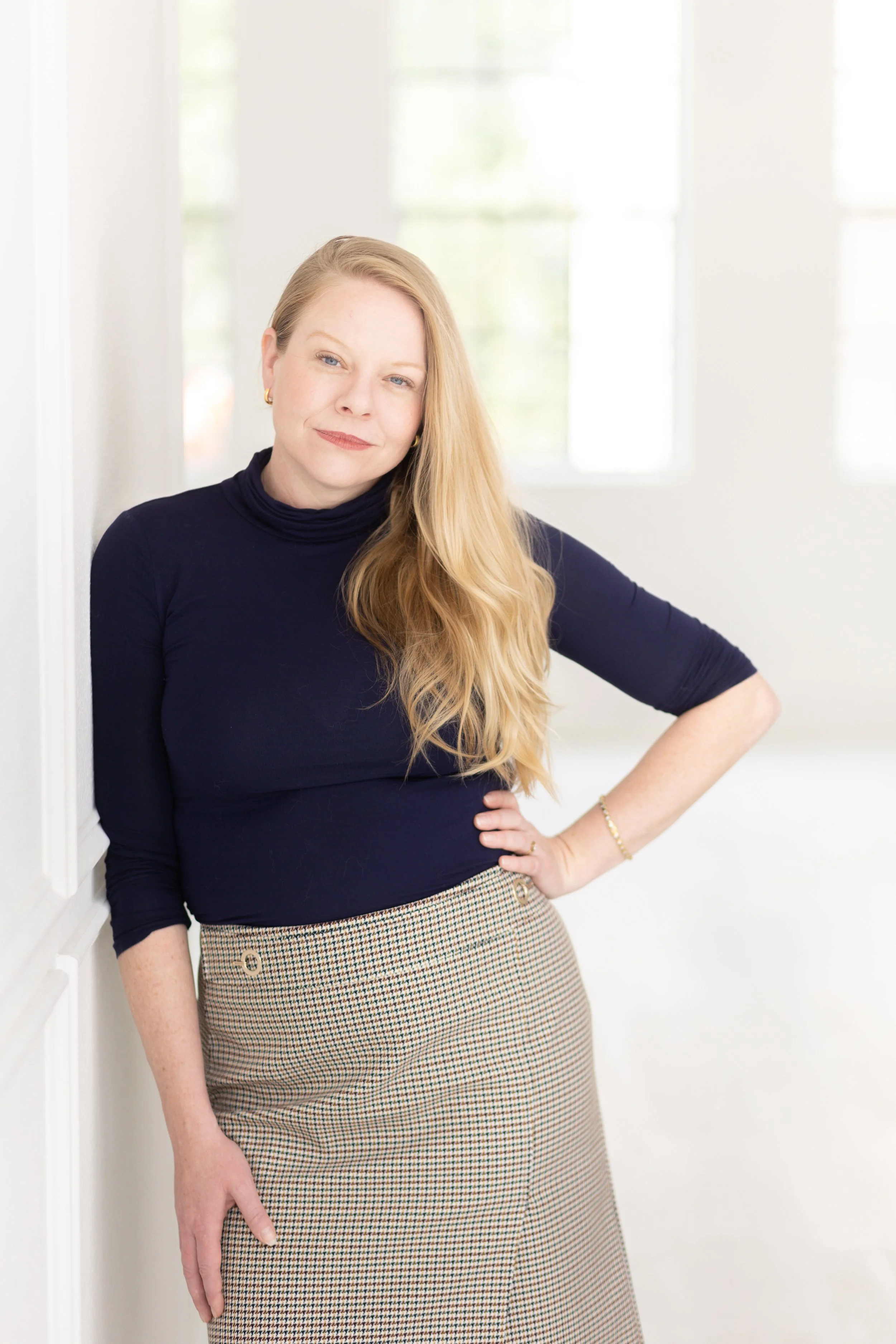 Lauren Olechna Headshot Mini Session-22.jpg