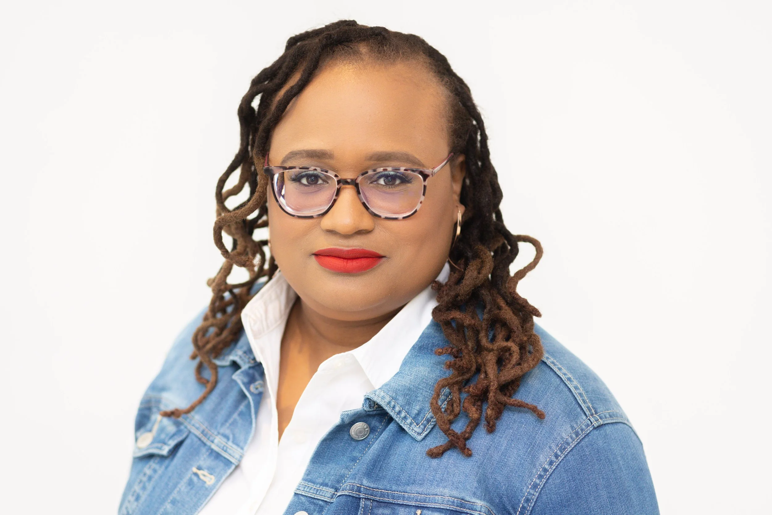 Roberta McKnight-Dupas Headshot Mini Session-3.jpg