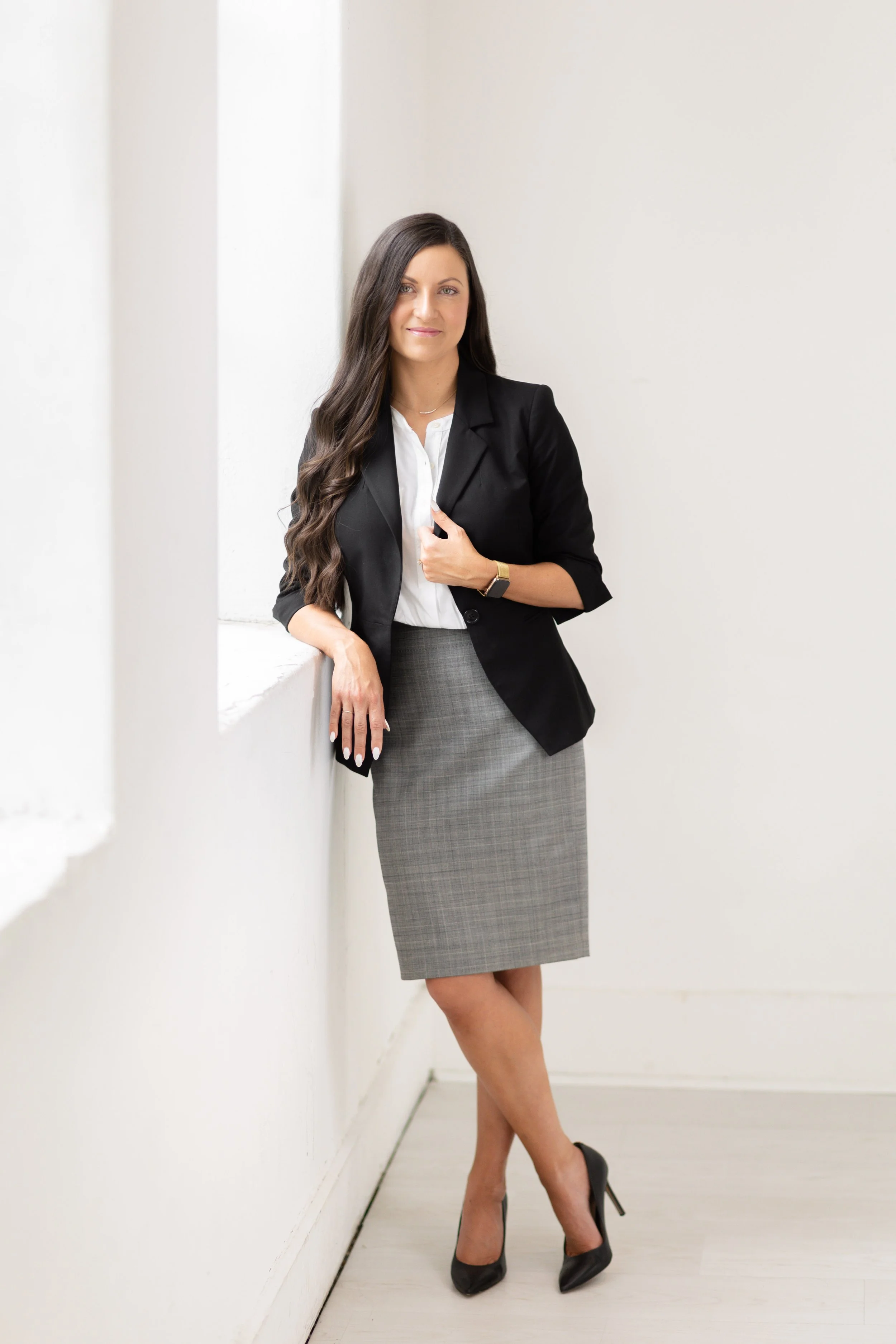 Lauren Edmisson Headshot Mini Session-18.jpg